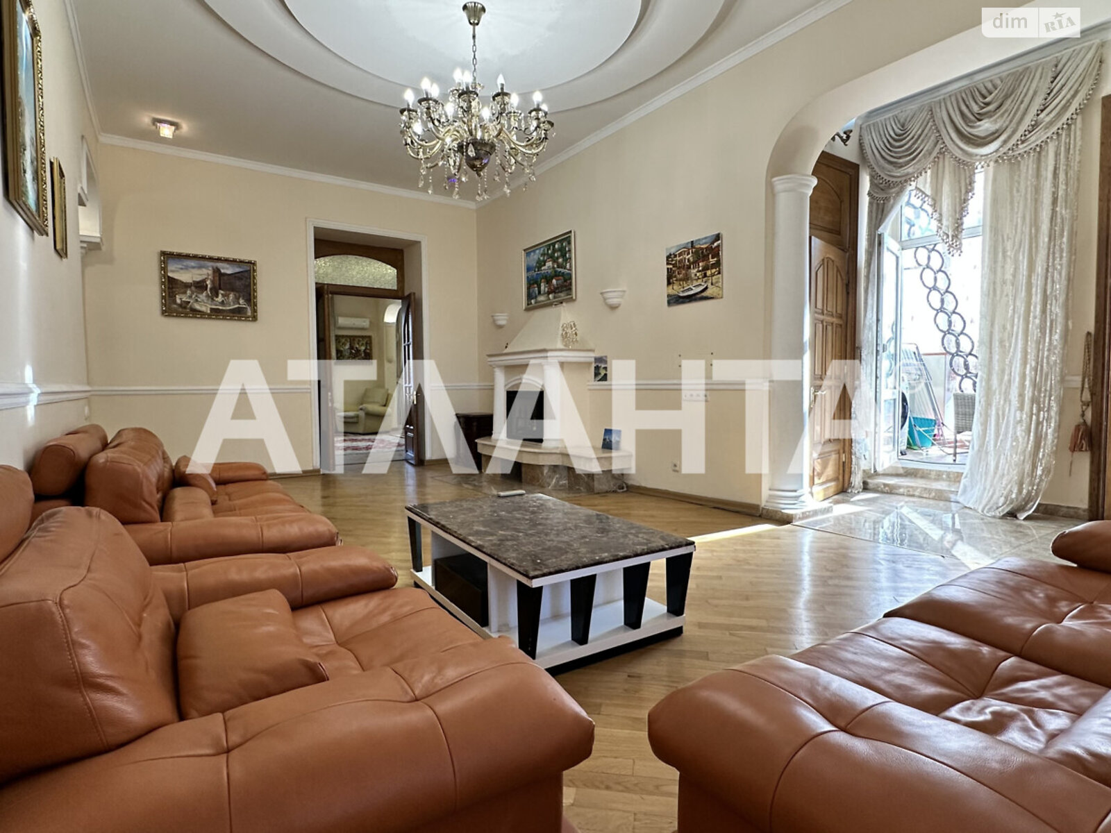 Продаж п`ятикімнатної квартири в Одесі, на вул. Катерининська, район Приморський фото 1 Продаж п`ятикімнатної квартири в Одесі, на вул. Катерининська, район Приморський фото 1