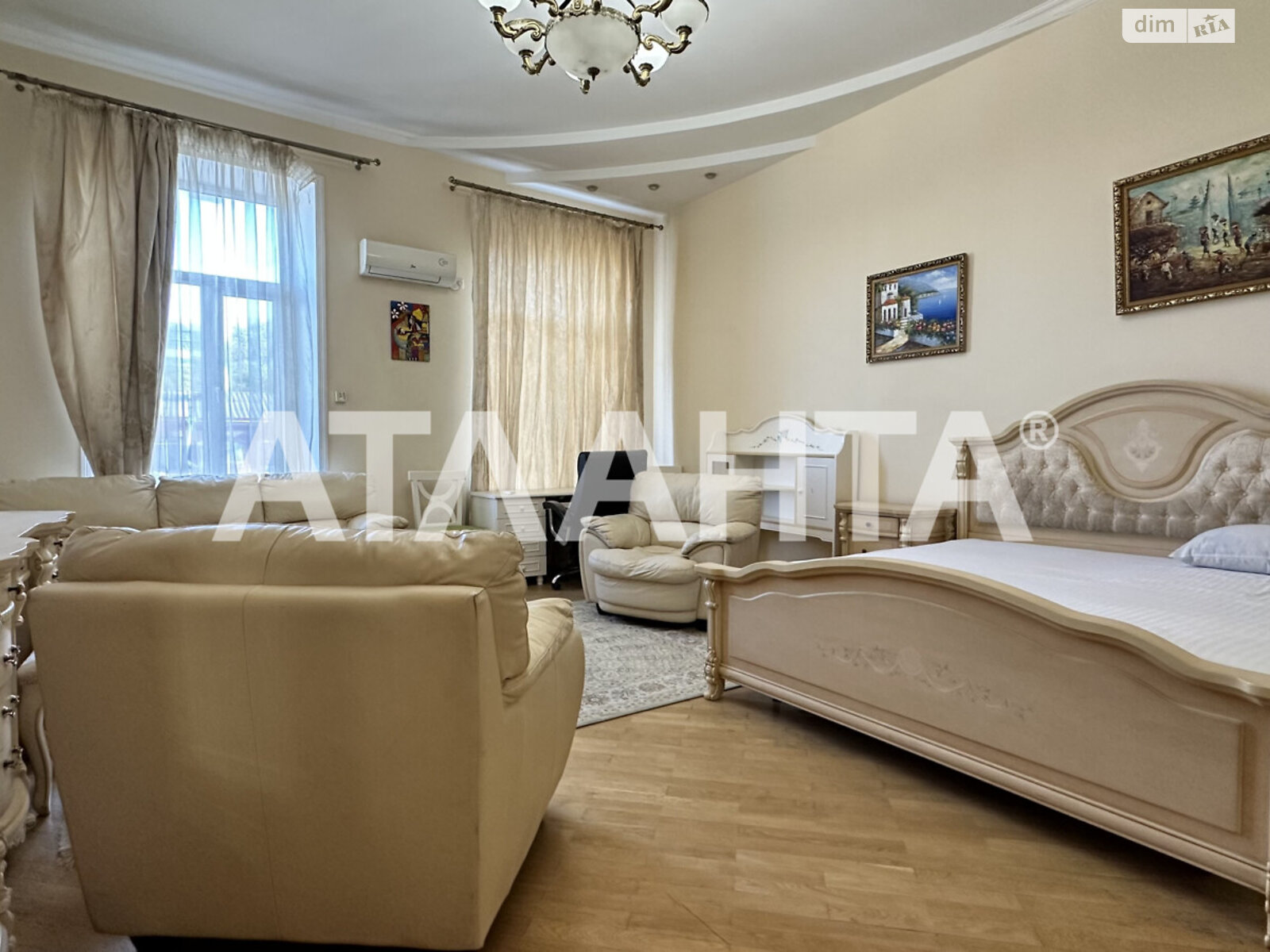 Продаж п`ятикімнатної квартири в Одесі, на вул. Катерининська, район Приморський фото 1 Продаж п`ятикімнатної квартири в Одесі, на вул. Катерининська, район Приморський фото 1
