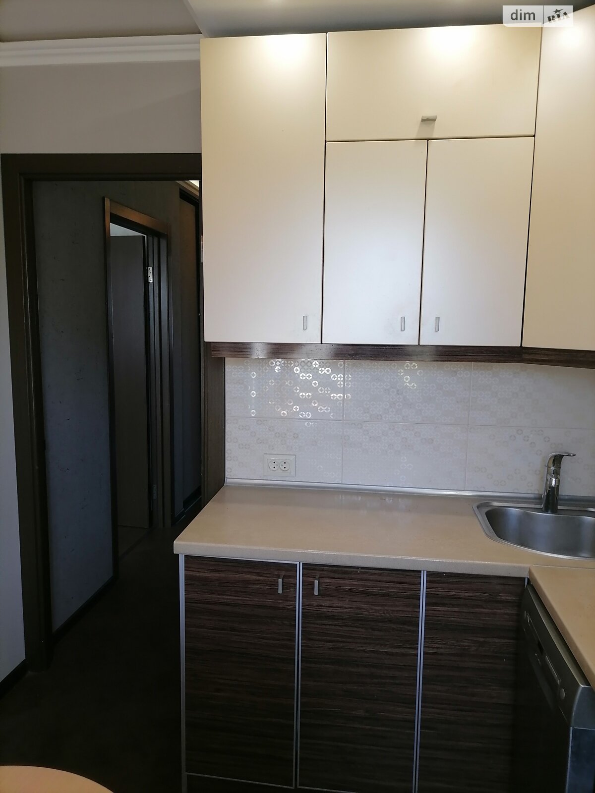 Продажа трехкомнатной квартиры в Одессе, на пер. Катаева 8, район Приморский фото 1 Продажа трехкомнатной квартиры в Одессе, на пер. Катаева 8, район Приморский фото 1