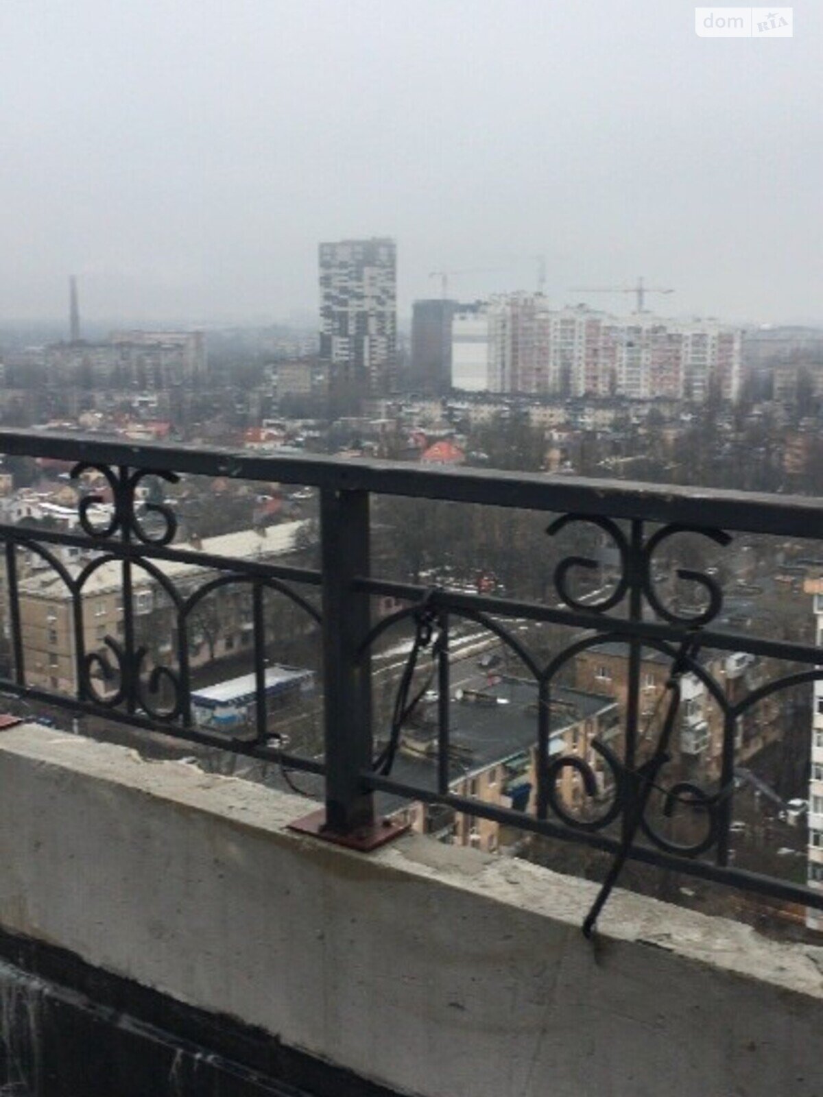 Продажа трехкомнатной квартиры в Одессе, на пер. Клубничный 24, район Приморский фото 1 Продажа трехкомнатной квартиры в Одессе, на пер. Клубничный 24, район Приморский фото 1
