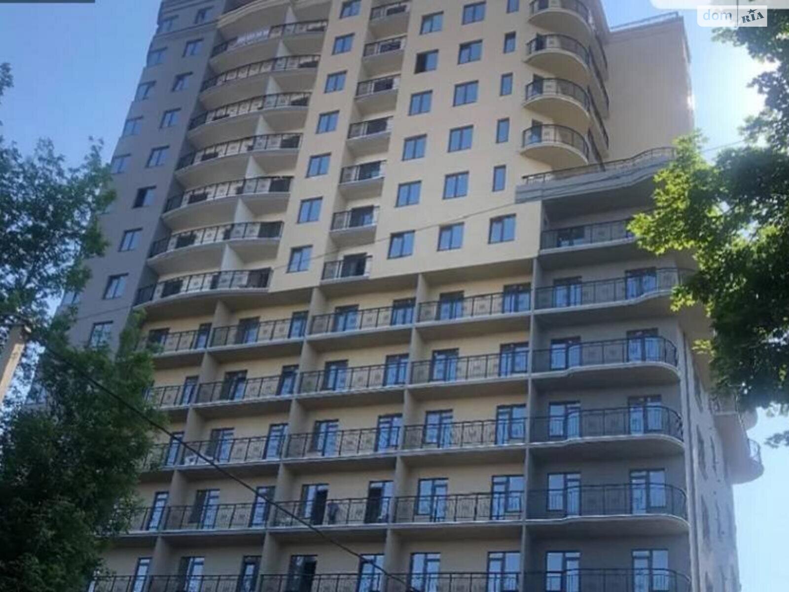 Продаж чотирикімнатної квартири в Одесі, на пров. Полуничний, район Приморський фото 1