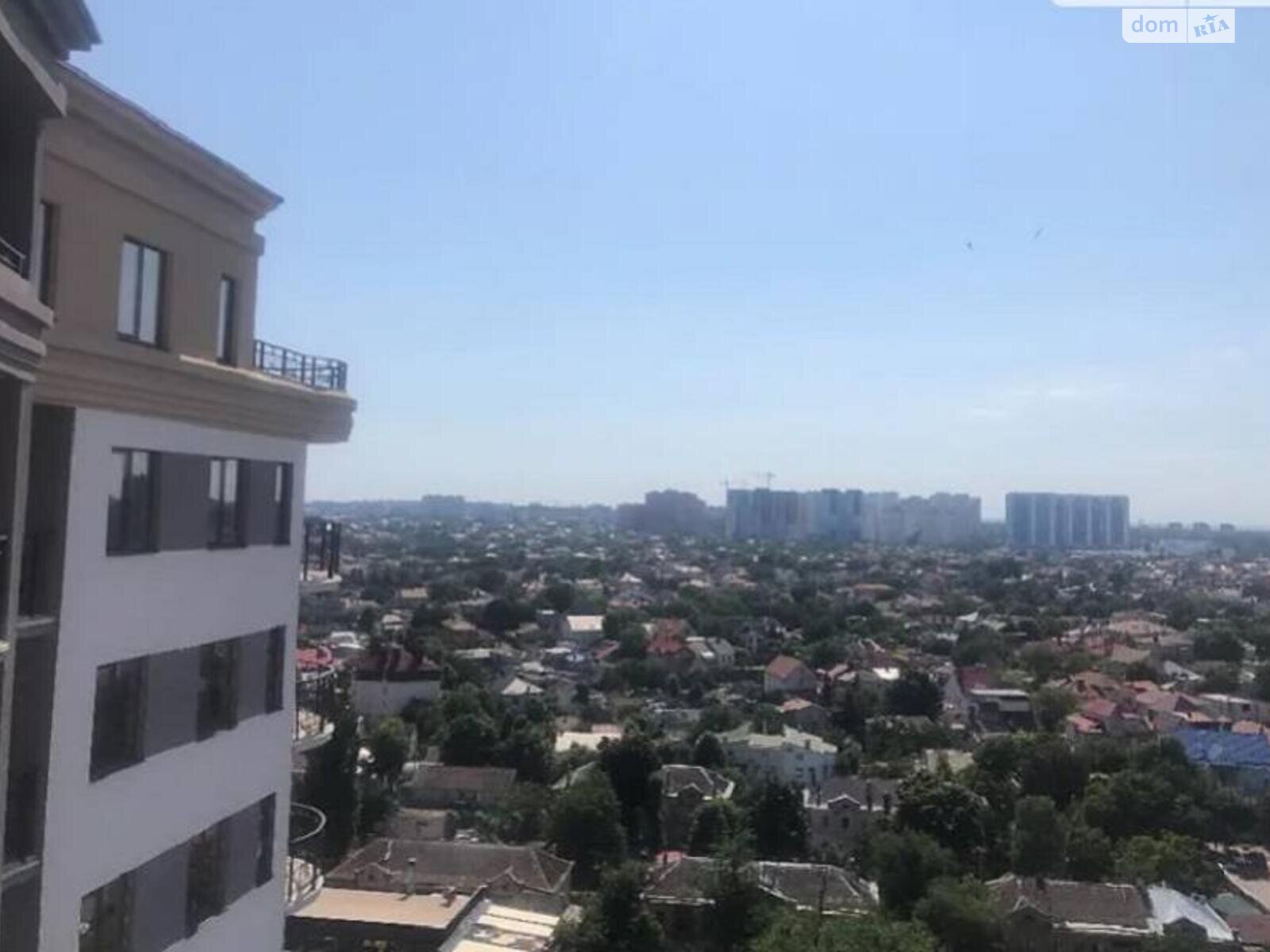 Продаж чотирикімнатної квартири в Одесі, на пров. Полуничний, район Приморський фото 1