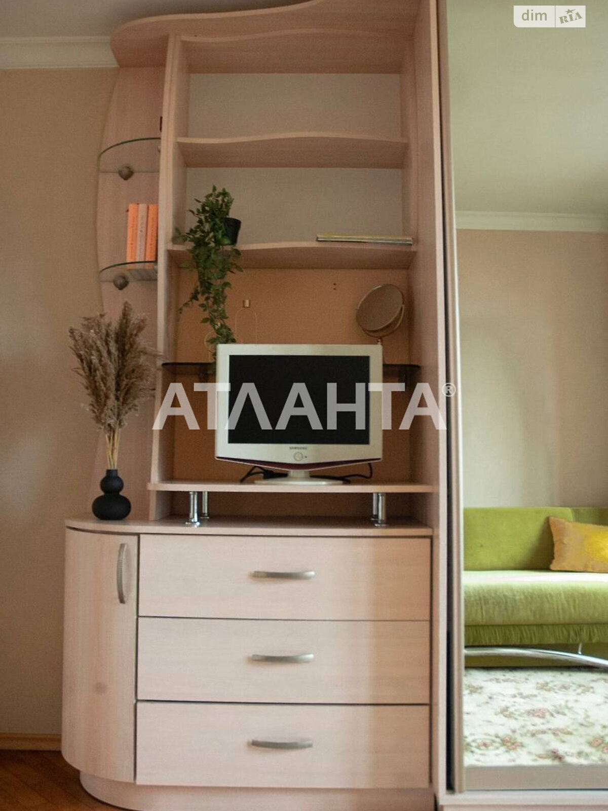 Продажа четырехкомнатной квартиры в Одессе, на пер. Клубничный, район Приморский фото 1 Продажа четырехкомнатной квартиры в Одессе, на пер. Клубничный, район Приморский фото 1