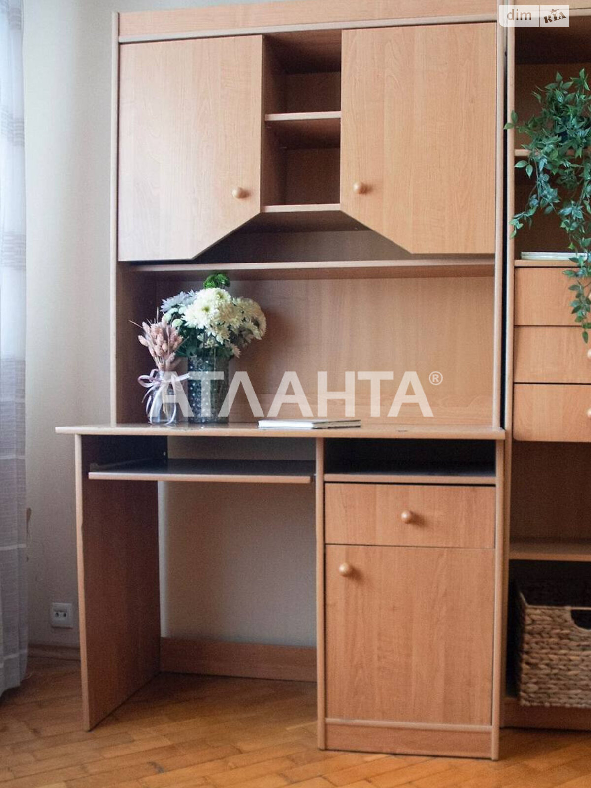 Продажа четырехкомнатной квартиры в Одессе, на пер. Клубничный, район Приморский фото 1 Продажа четырехкомнатной квартиры в Одессе, на пер. Клубничный, район Приморский фото 1