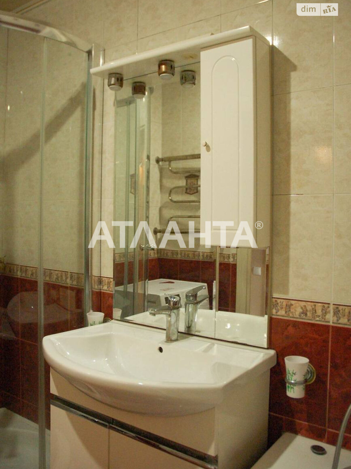 Продажа четырехкомнатной квартиры в Одессе, на пер. Клубничный, район Приморский фото 1 Продажа четырехкомнатной квартиры в Одессе, на пер. Клубничный, район Приморский фото 1