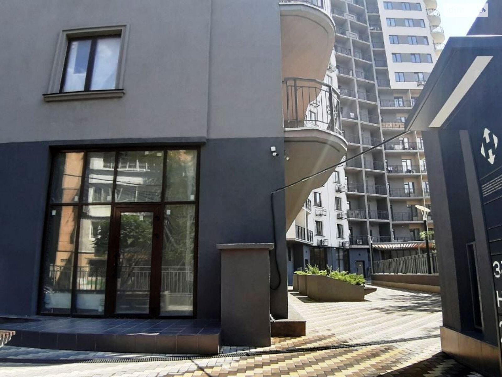 Продажа однокомнатной квартиры в Одессе, на пер. Клубничный 22А, район Приморский фото 1 Продажа однокомнатной квартиры в Одессе, на пер. Клубничный 22А, район Приморский фото 1