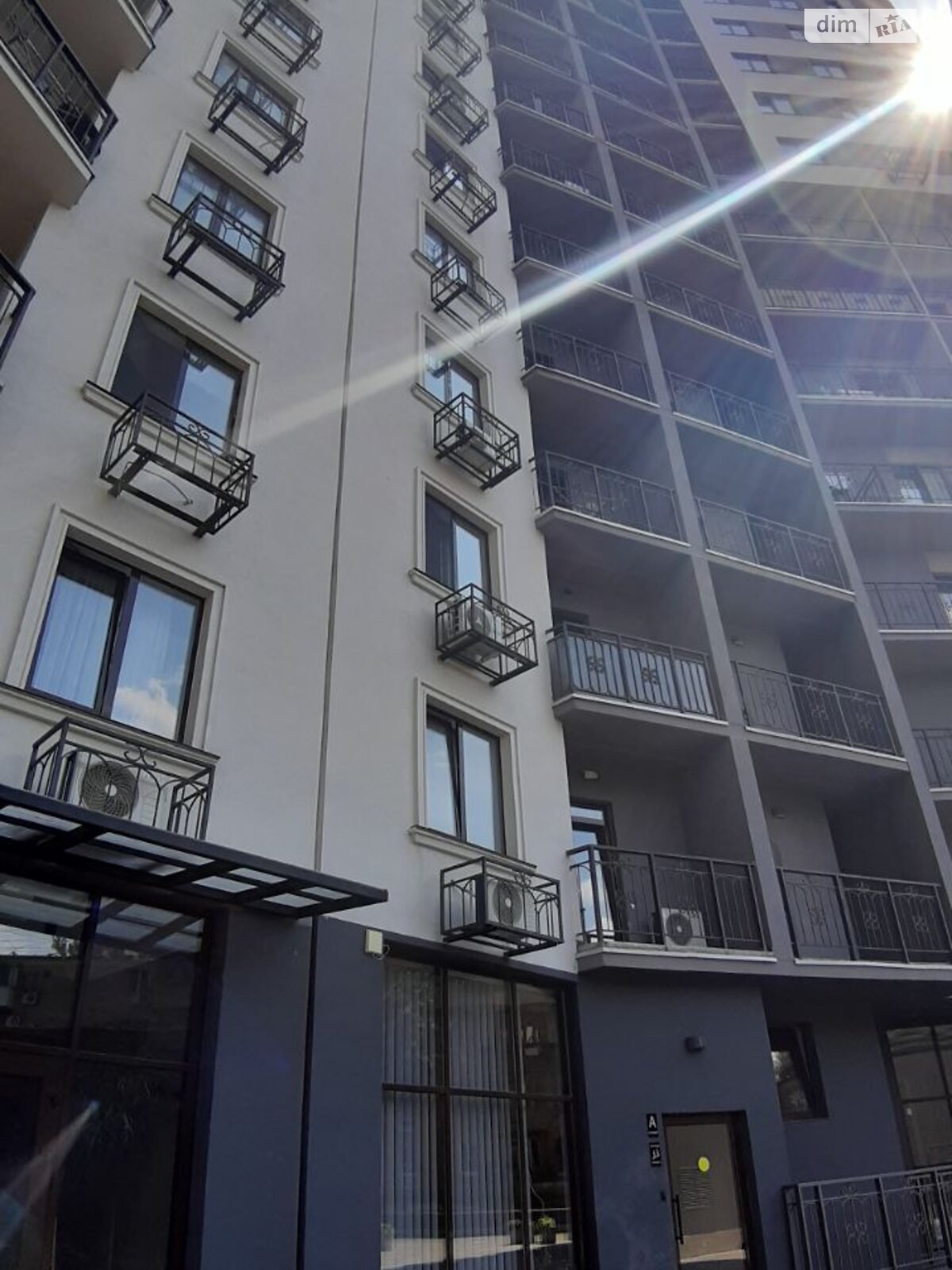 Продажа однокомнатной квартиры в Одессе, на пер. Клубничный 22А, район Приморский фото 1 Продажа однокомнатной квартиры в Одессе, на пер. Клубничный 22А, район Приморский фото 1
