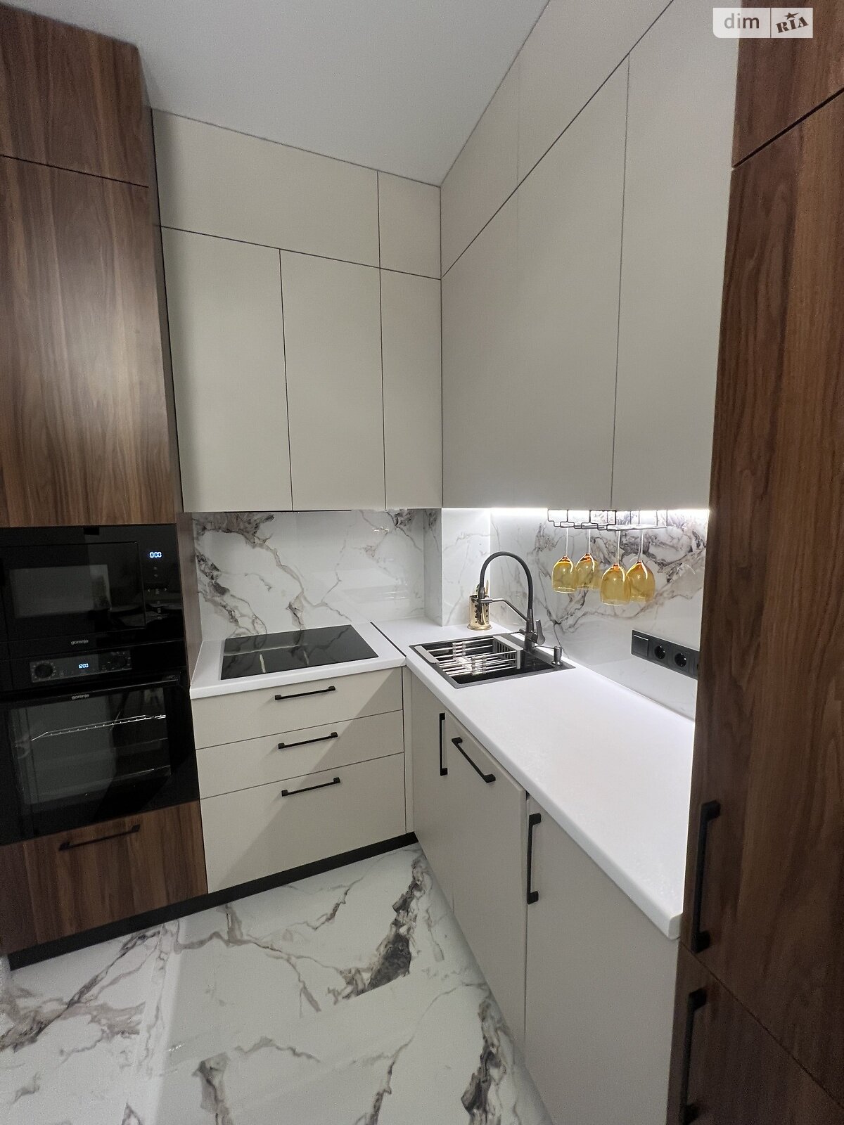 Продажа двухкомнатной квартиры в Одессе, на пер. Клубничный 24, район Приморский фото 1