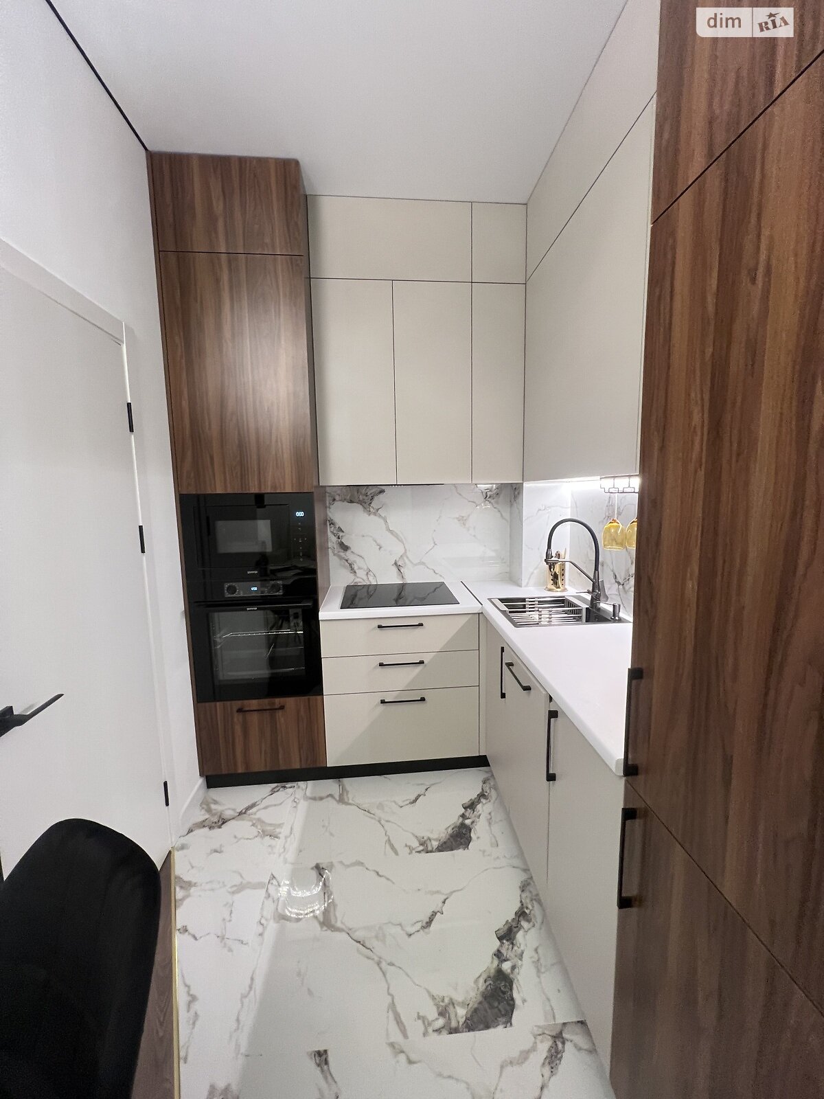 Продажа двухкомнатной квартиры в Одессе, на пер. Клубничный 24, район Приморский фото 1