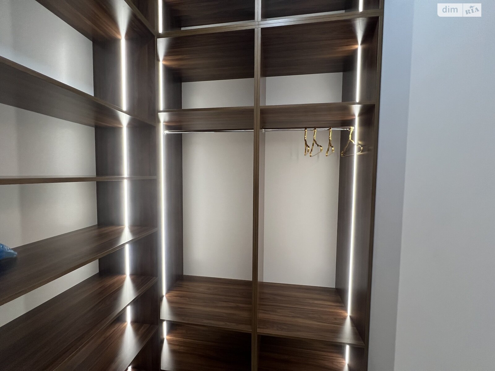 Продажа двухкомнатной квартиры в Одессе, на пер. Клубничный 24, район Приморский фото 1