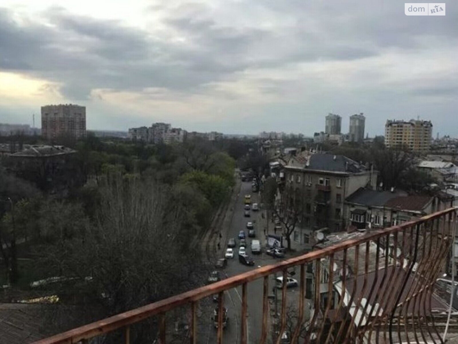 Продажа трехкомнатной квартиры в Одессе, на пер. Книжный, район Приморский фото 1
