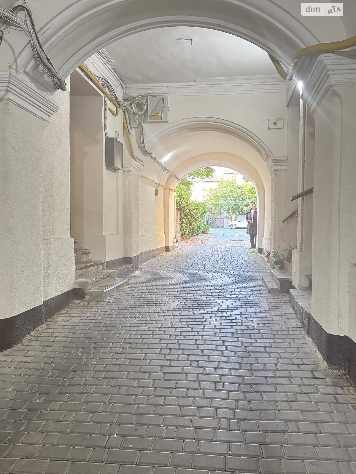 Продаж трикімнатної квартири в Одесі, на вул. Коблевська, район Приморський фото 1 Продаж трикімнатної квартири в Одесі, на вул. Коблевська, район Приморський фото 1