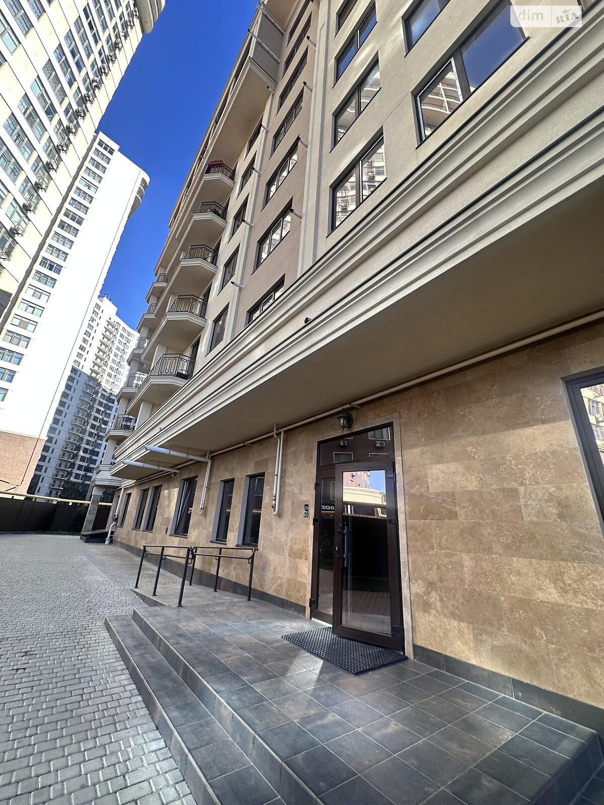 Продажа двухкомнатной квартиры в Одессе, на пер. Компасный 1А, район Приморский фото 1 Продажа двухкомнатной квартиры в Одессе, на пер. Компасный 1А, район Приморский фото 1