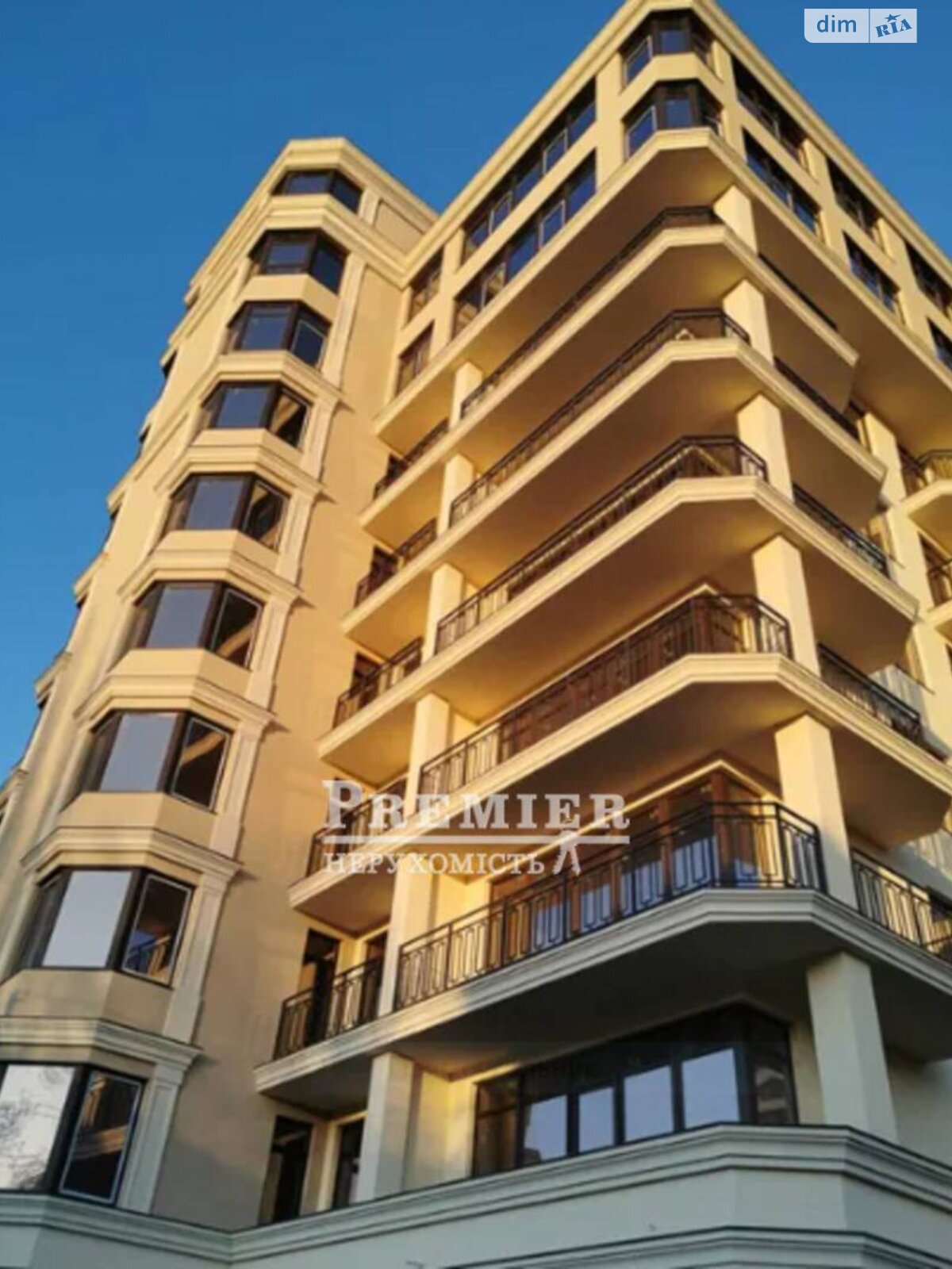 Продаж чотирикімнатної квартири в Одесі, на пров. Компасний, район Приморський фото 1 Продаж чотирикімнатної квартири в Одесі, на пров. Компасний, район Приморський фото 1