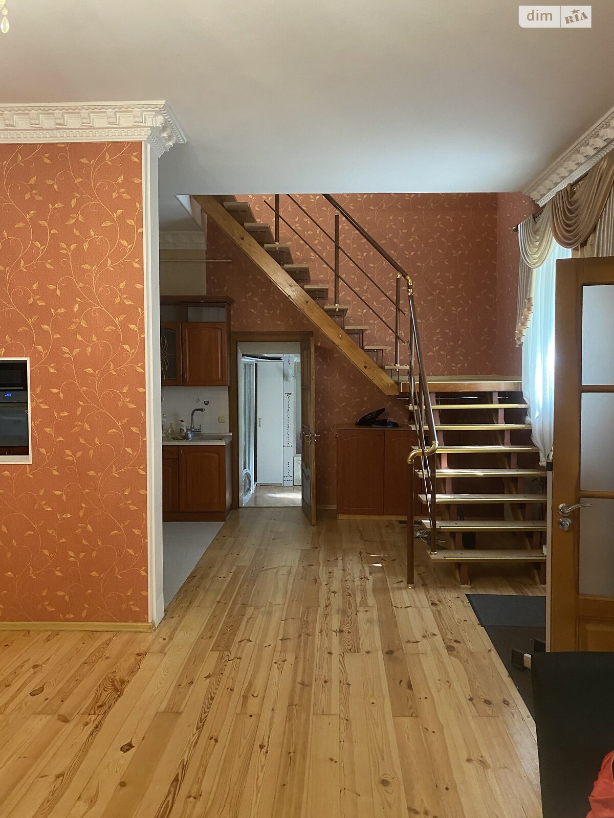 Продажа трехкомнатной квартиры в Одессе, на ул. Конная, район Приморский фото 1 Продажа трехкомнатной квартиры в Одессе, на ул. Конная, район Приморский фото 1