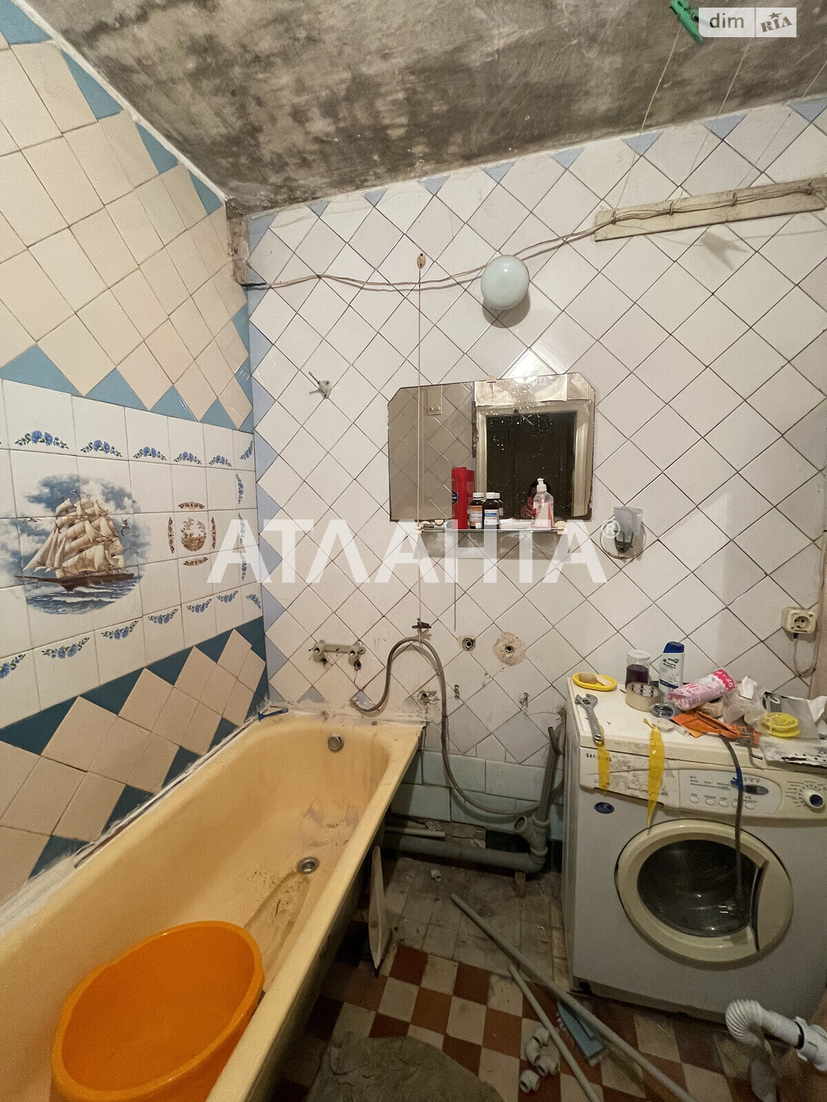 Продаж чотирикімнатної квартири в Одесі, на вул. Полковника Гуляєва, район Приморський фото 1 Продаж чотирикімнатної квартири в Одесі, на вул. Полковника Гуляєва, район Приморський фото 1