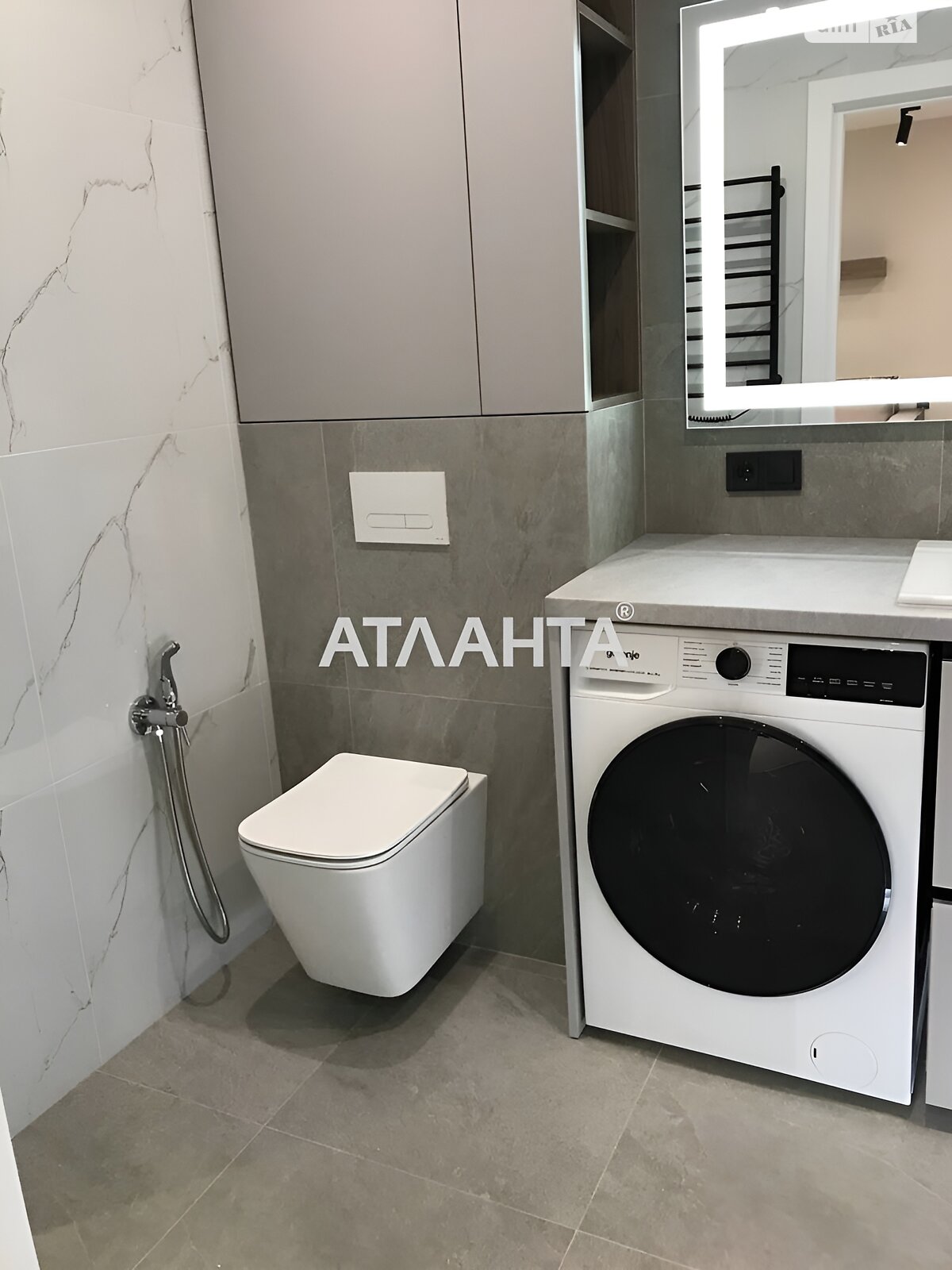 Продажа двухкомнатной квартиры в Одессе, на ул. Краснова, район Приморский фото 1 Продажа двухкомнатной квартиры в Одессе, на ул. Краснова, район Приморский фото 1
