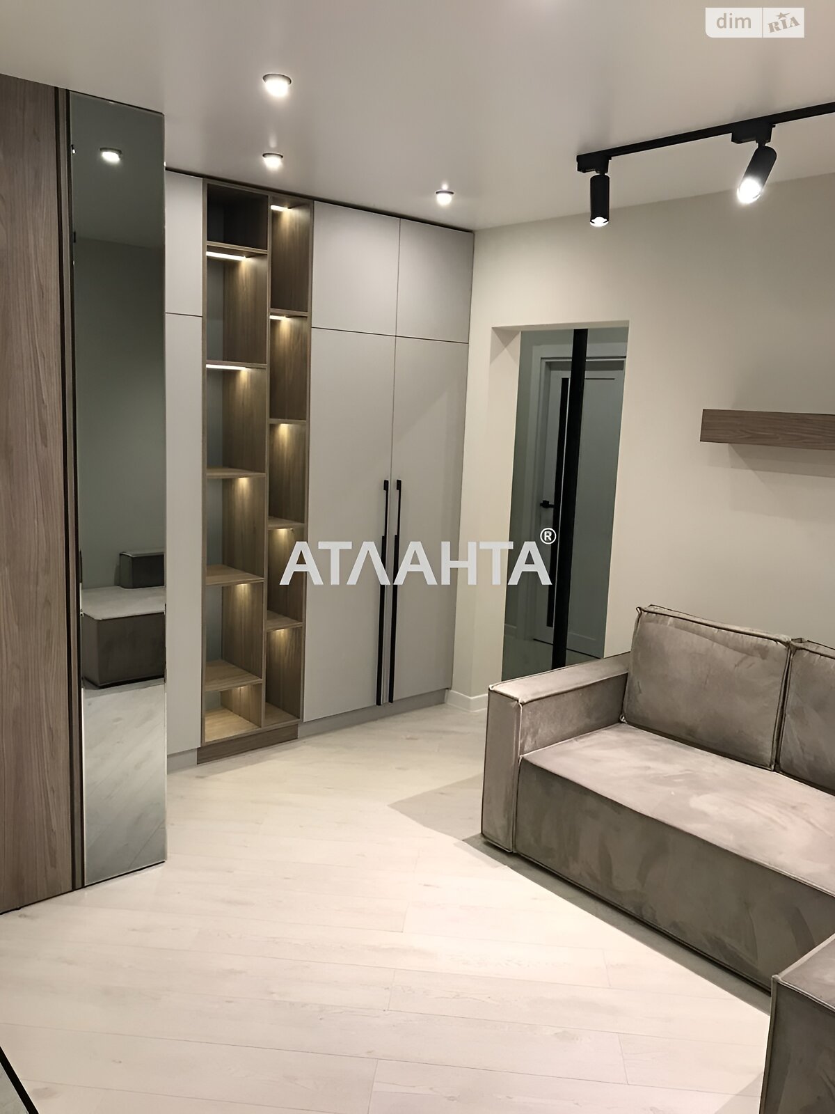 Продажа двухкомнатной квартиры в Одессе, на ул. Краснова, район Приморский фото 1 Продажа двухкомнатной квартиры в Одессе, на ул. Краснова, район Приморский фото 1