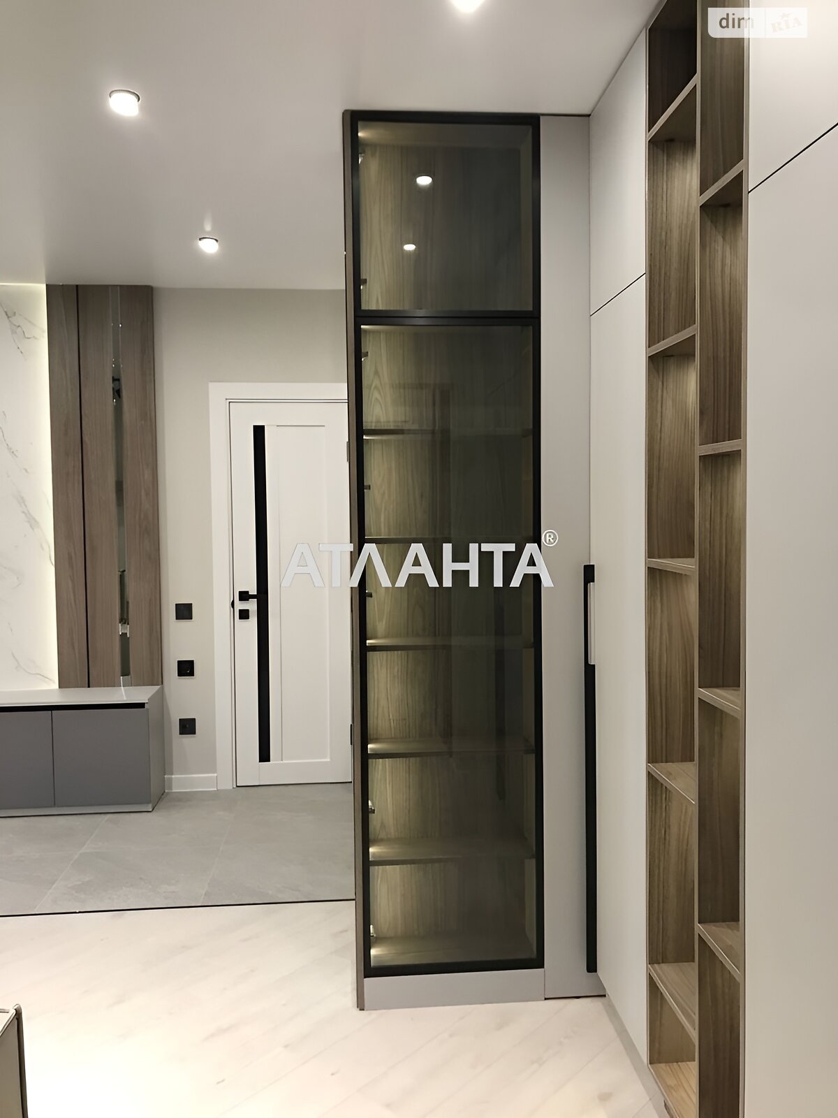 Продажа двухкомнатной квартиры в Одессе, на ул. Краснова, район Приморский фото 1 Продажа двухкомнатной квартиры в Одессе, на ул. Краснова, район Приморский фото 1