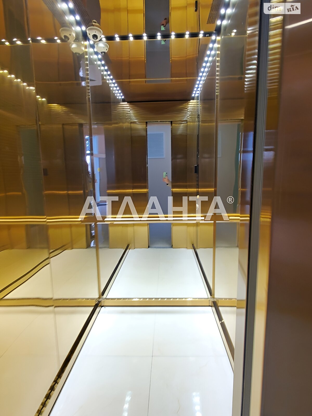 Продаж однокімнатної квартири в Одесі, на вул. Краснова, район Приморський фото 1 Продаж однокімнатної квартири в Одесі, на вул. Краснова, район Приморський фото 1