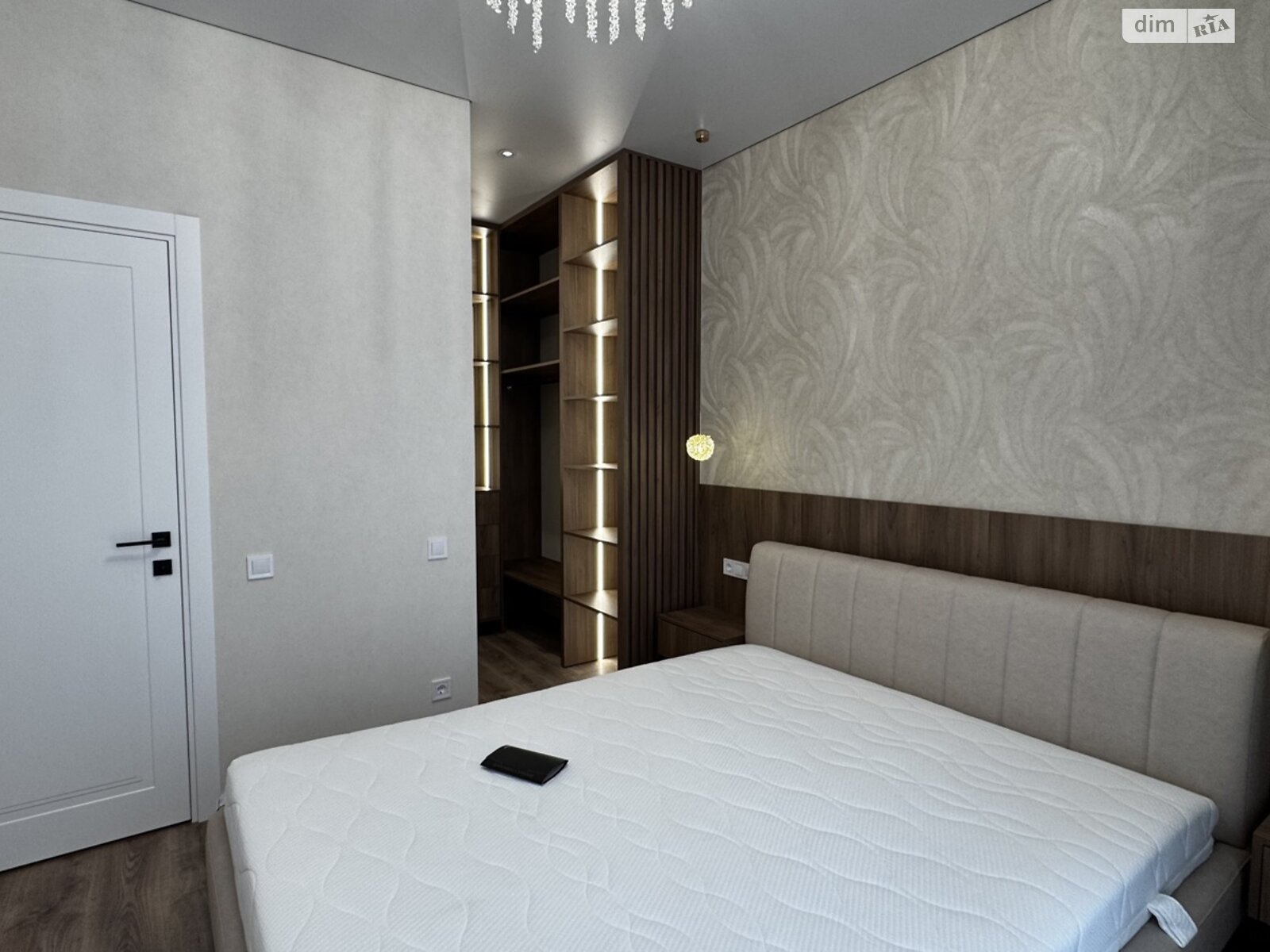 Продаж однокімнатної квартири в Одесі, на вул. Краснова 1В, район Приморський фото 1 Продаж однокімнатної квартири в Одесі, на вул. Краснова 1В, район Приморський фото 1