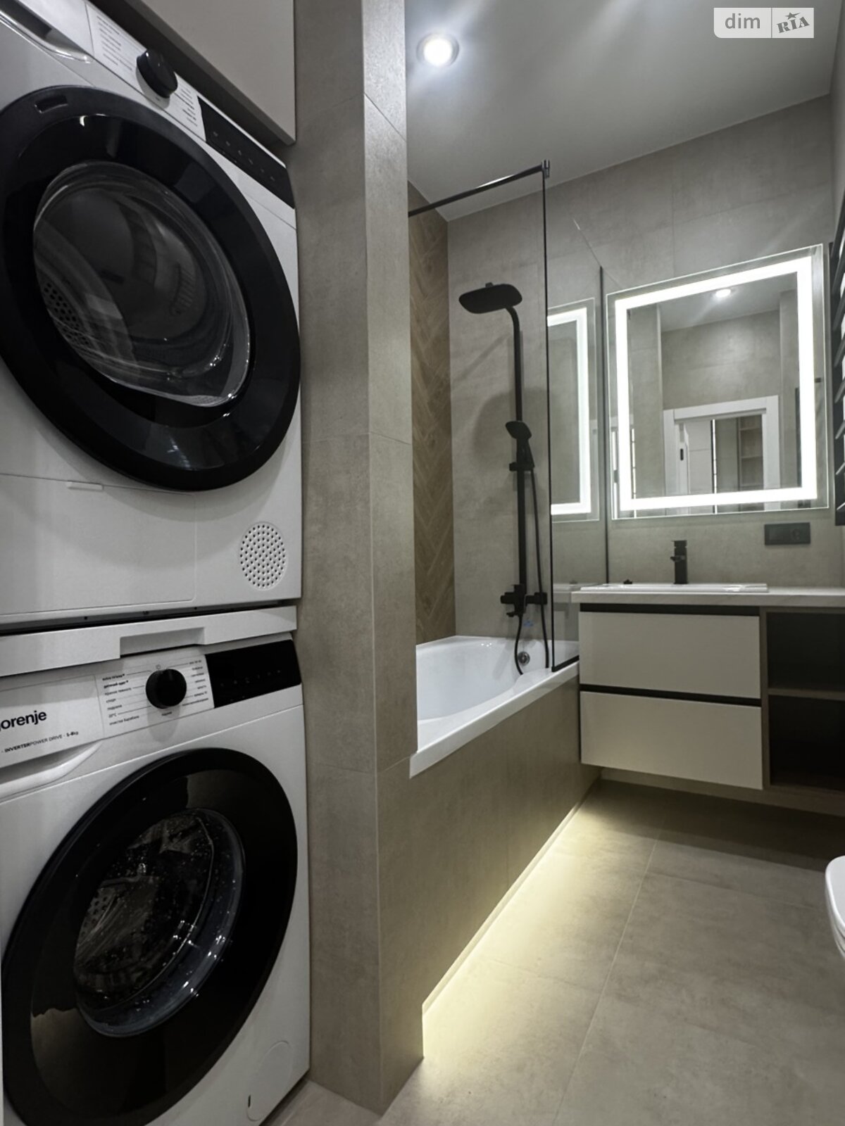 Продажа двухкомнатной квартиры в Одессе, на ул. Краснова 1А, район Приморский фото 1 Продажа двухкомнатной квартиры в Одессе, на ул. Краснова 1А, район Приморский фото 1