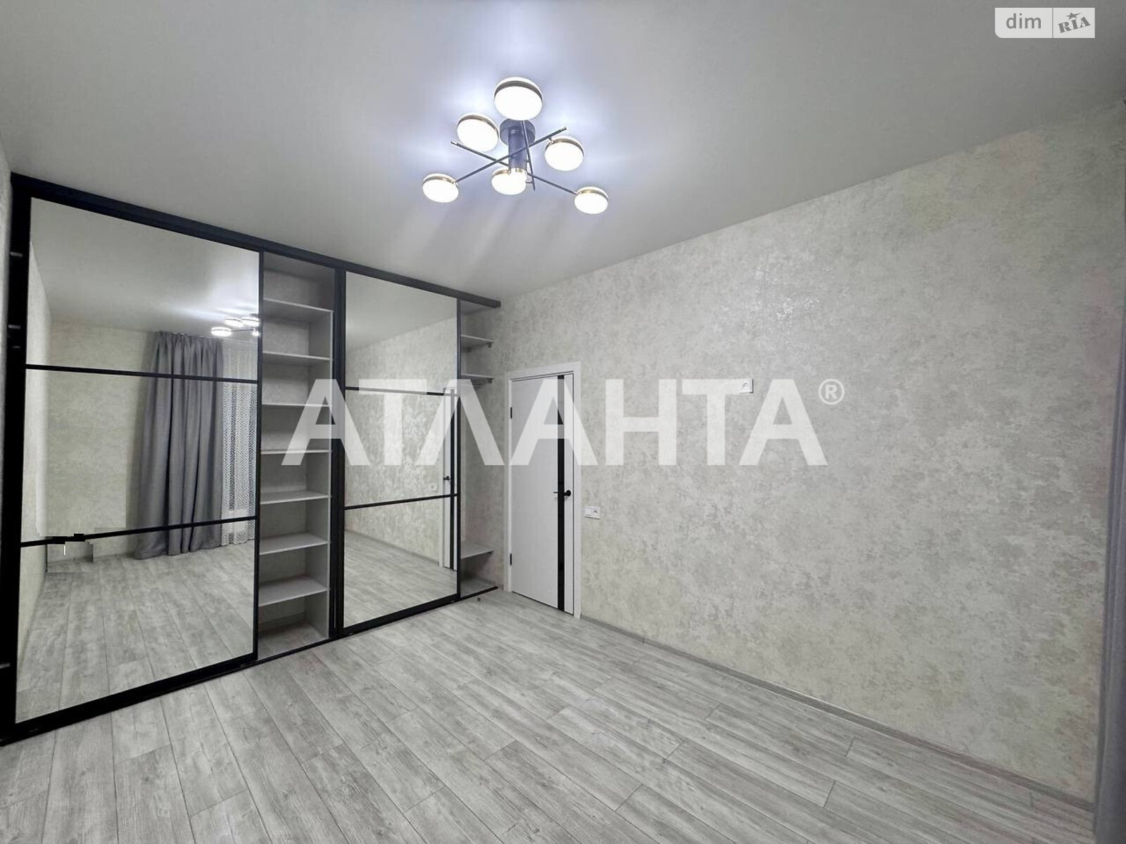 Продажа однокомнатной квартиры в Одессе, на ул. Краснова, район Приморский фото 1 Продажа однокомнатной квартиры в Одессе, на ул. Краснова, район Приморский фото 1