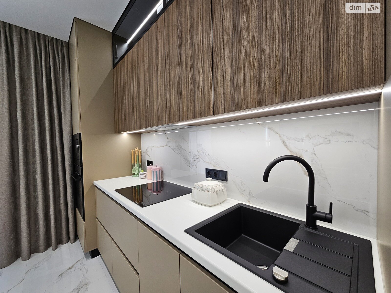 Продаж двокімнатної квартири в Одесі, на вул. Краснова, район Приморський фото 1 Продаж двокімнатної квартири в Одесі, на вул. Краснова, район Приморський фото 1