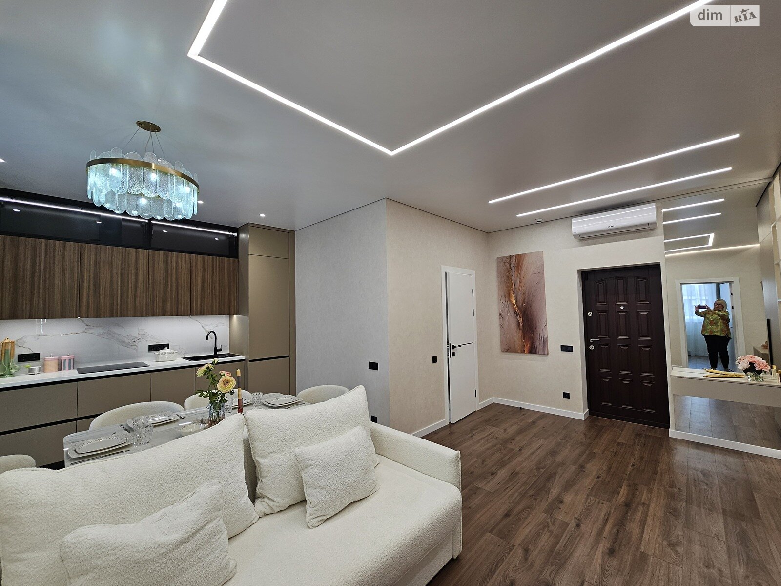 Продаж двокімнатної квартири в Одесі, на вул. Краснова, район Приморський фото 1 Продаж двокімнатної квартири в Одесі, на вул. Краснова, район Приморський фото 1