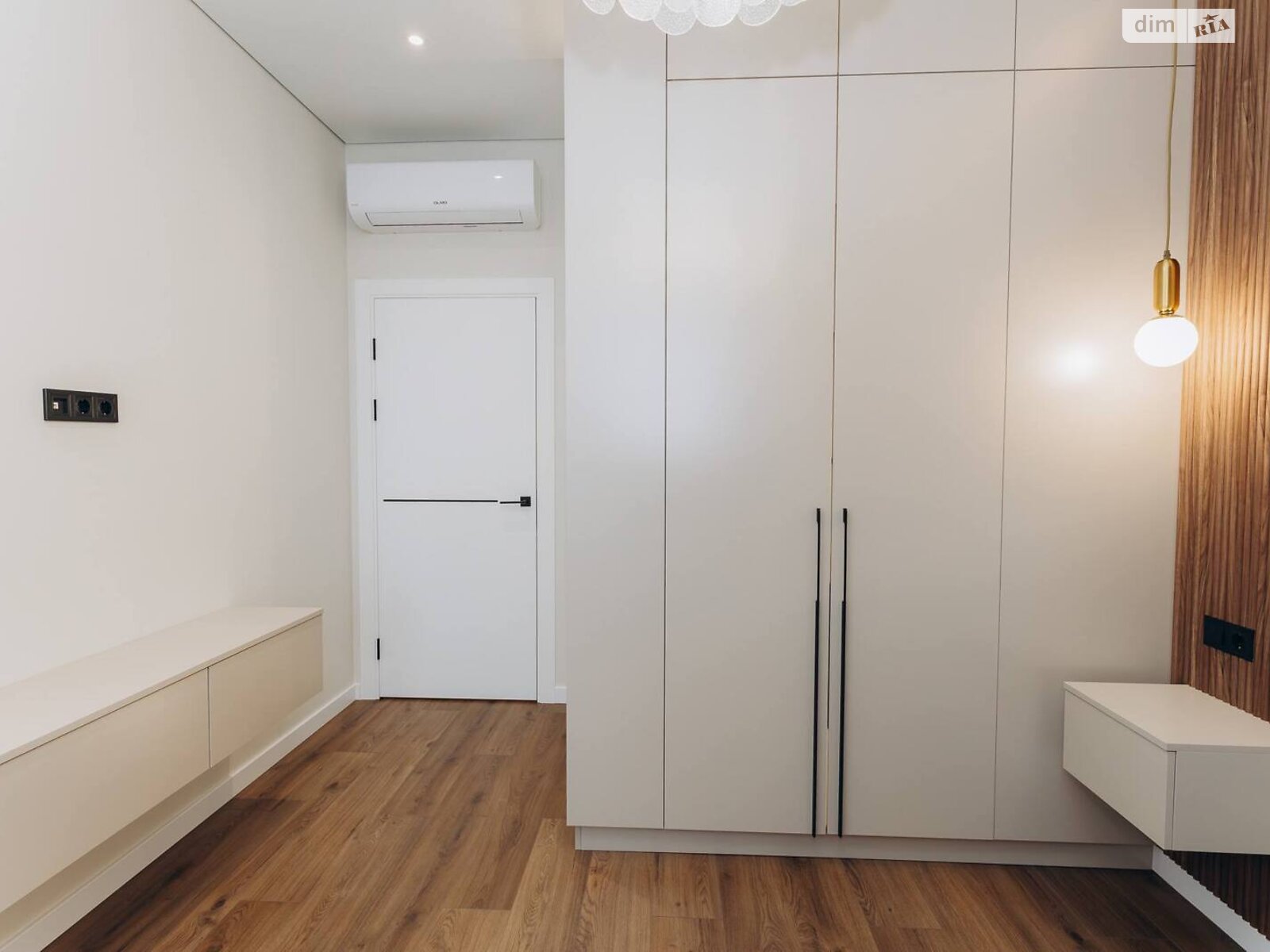 Продажа двухкомнатной квартиры в Одессе, на ул. Краснова, район Приморский фото 1