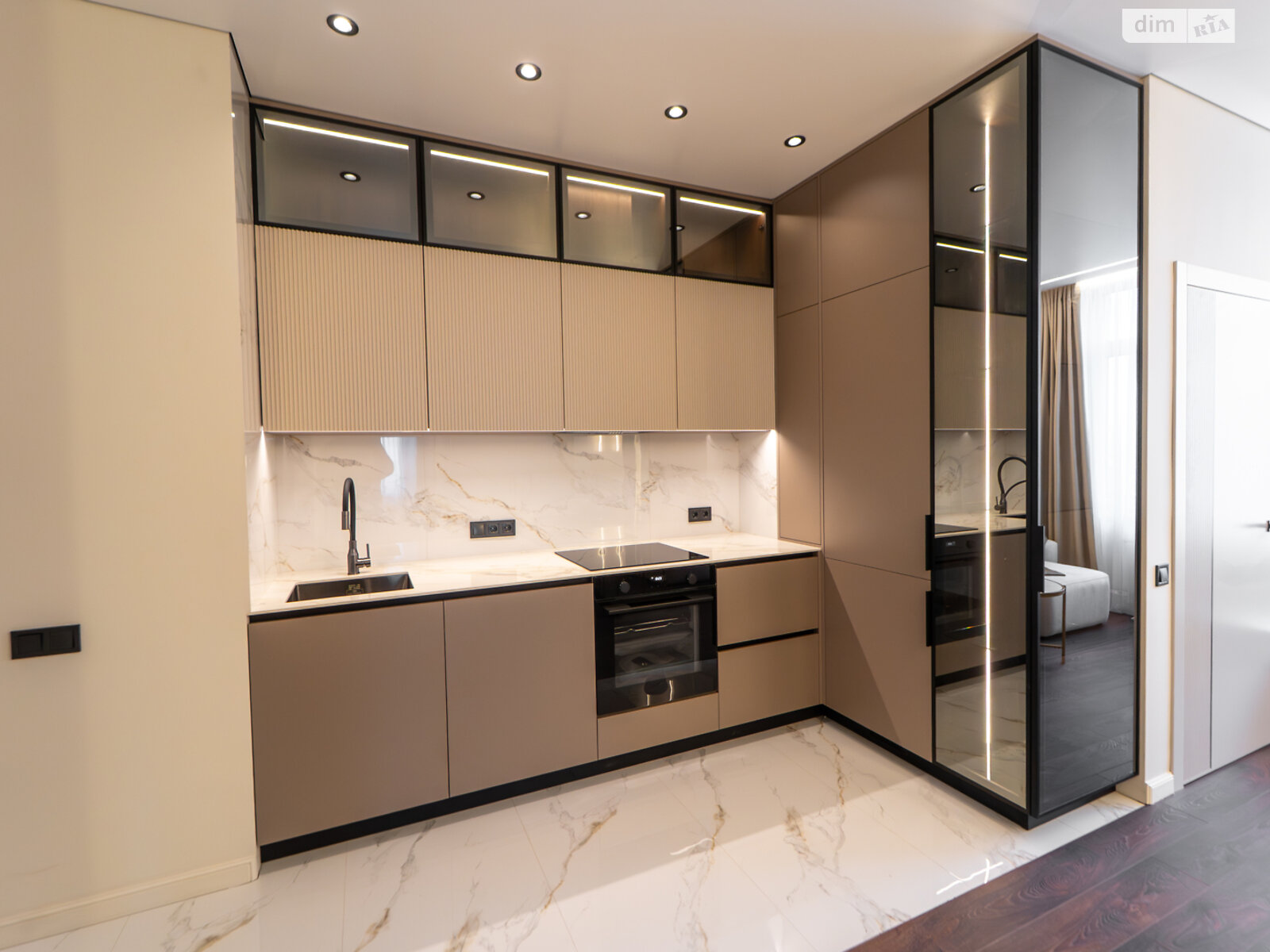 Продажа двухкомнатной квартиры в Одессе, на ул. Краснова 1В, район Приморский фото 1 Продажа двухкомнатной квартиры в Одессе, на ул. Краснова 1В, район Приморский фото 1