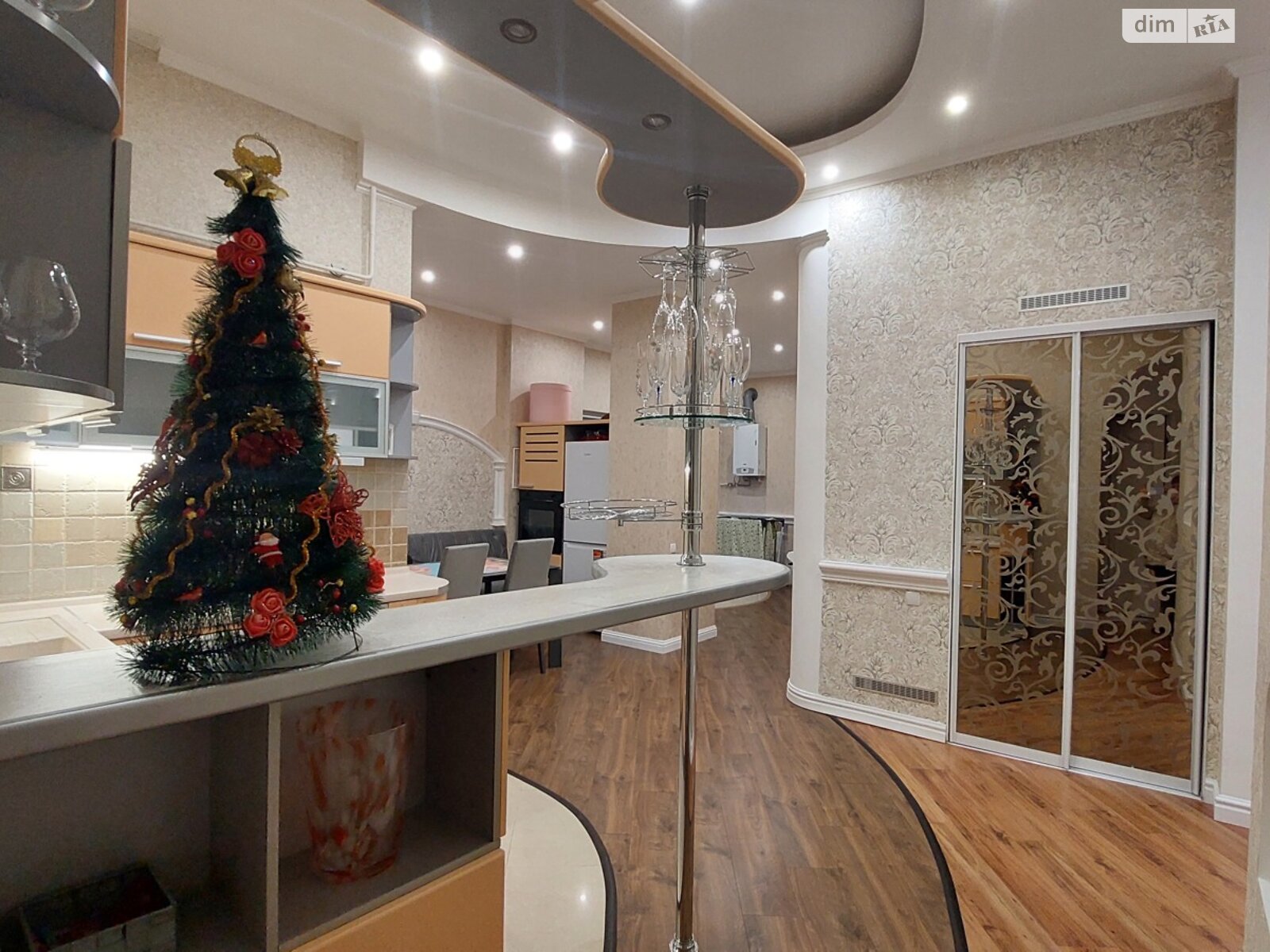 Продаж двокімнатної квартири в Одесі, на пров. Красний, район Приморський фото 1 Продаж двокімнатної квартири в Одесі, на пров. Красний, район Приморський фото 1