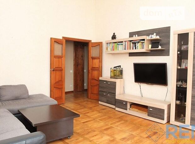 Продажа трехкомнатной квартиры в Одессе, на ул. Кузнечная район Приморский фото 1 Продажа трехкомнатной квартиры в Одессе, на ул. Кузнечная район Приморский фото 1
