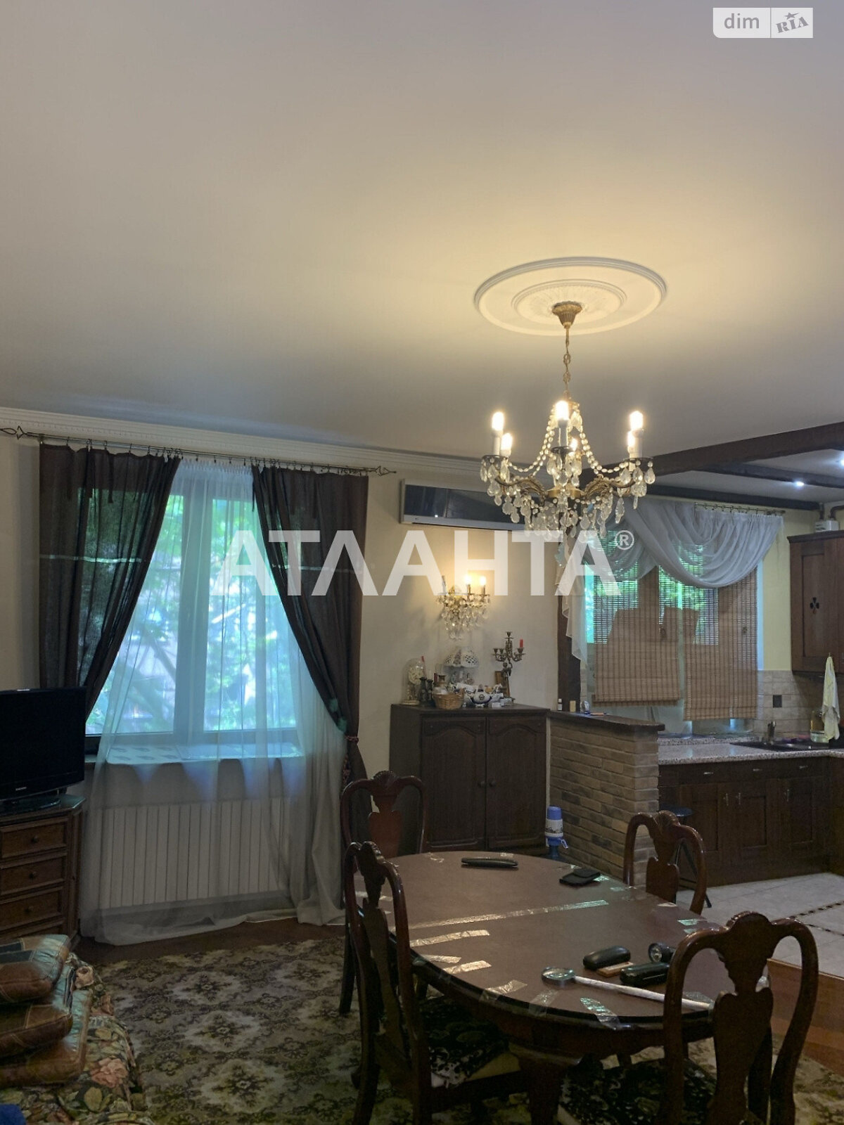 Продаж чотирикімнатної квартири в Одесі, на вул. Рішельєвська, район Приморський фото 1 Продаж чотирикімнатної квартири в Одесі, на вул. Рішельєвська, район Приморський фото 1