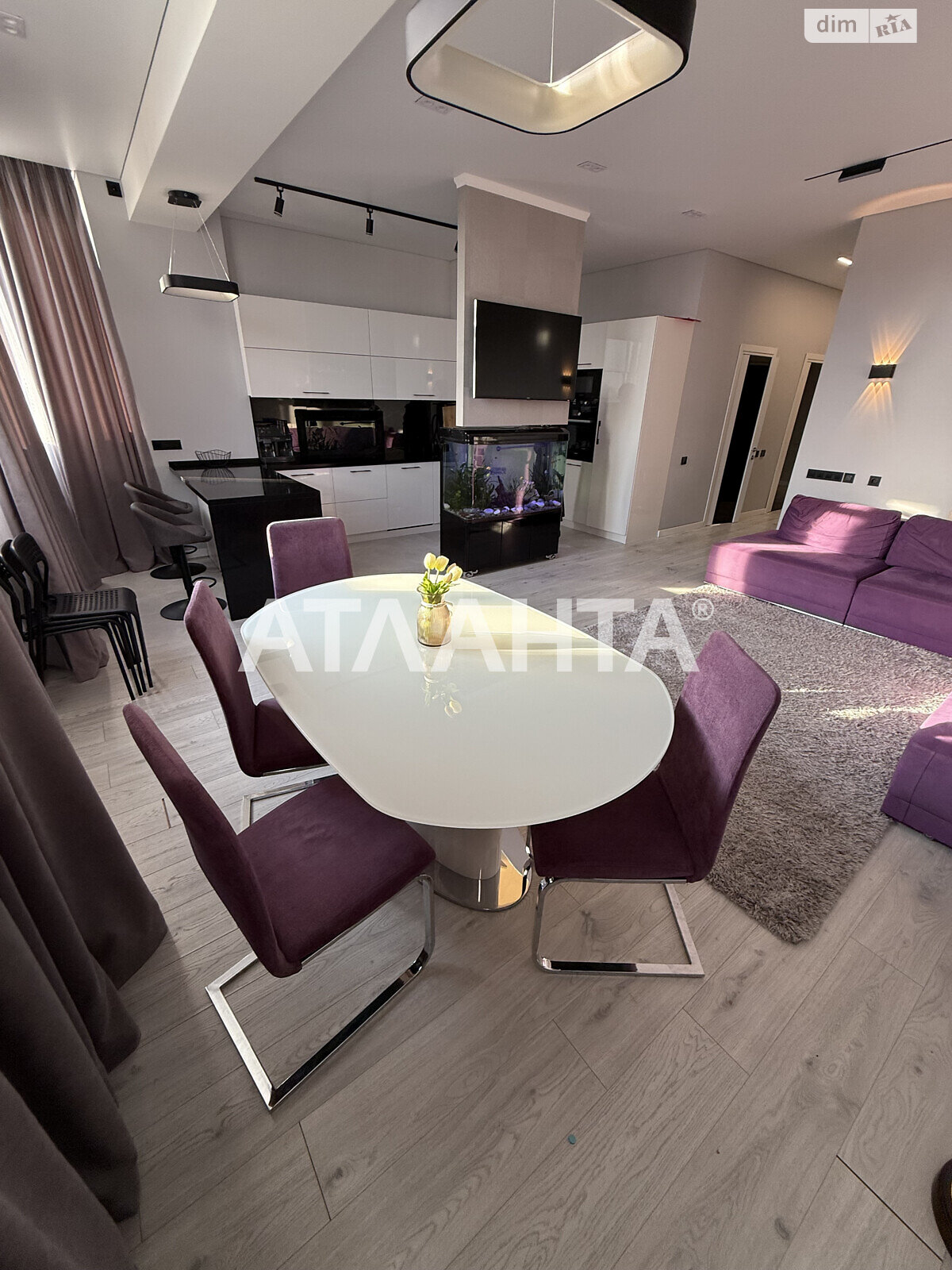 Продажа трехкомнатной квартиры в Одессе, на ул. Армейская 8Б, район Приморский фото 1 Продажа трехкомнатной квартиры в Одессе, на ул. Армейская 8Б, район Приморский фото 1