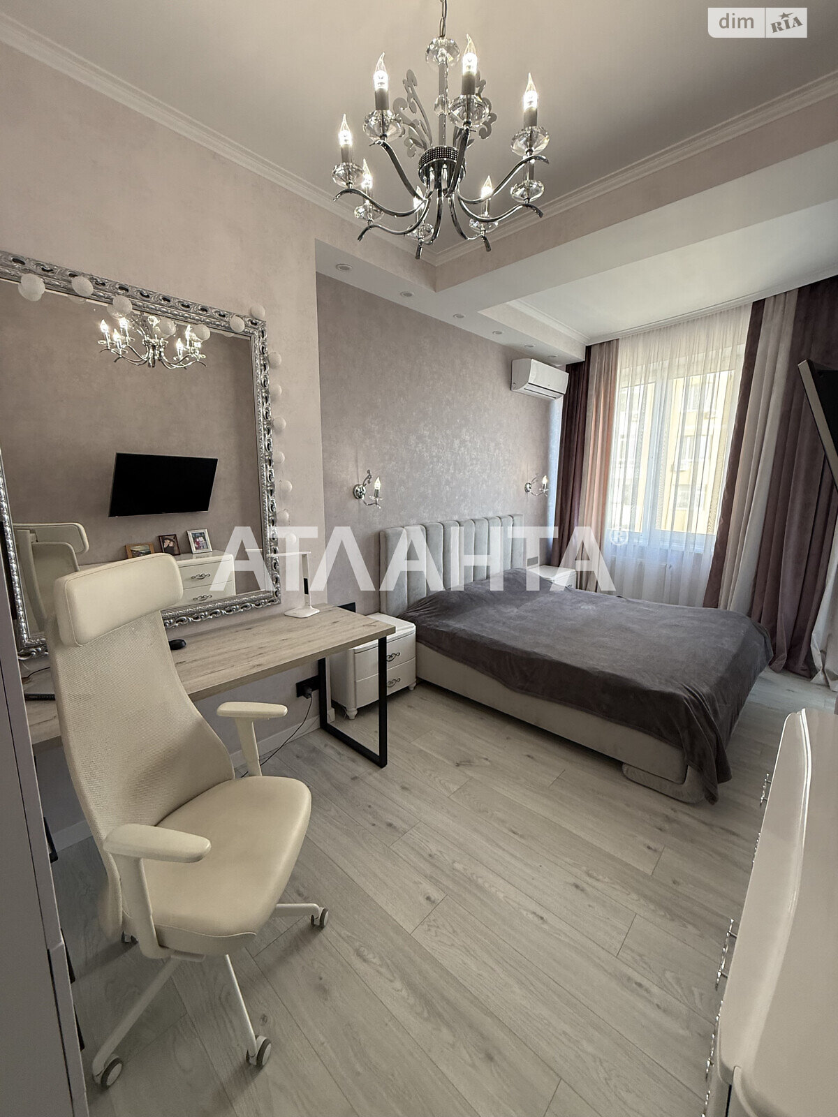 Продажа трехкомнатной квартиры в Одессе, на ул. Армейская 8Б, район Приморский фото 1 Продажа трехкомнатной квартиры в Одессе, на ул. Армейская 8Б, район Приморский фото 1