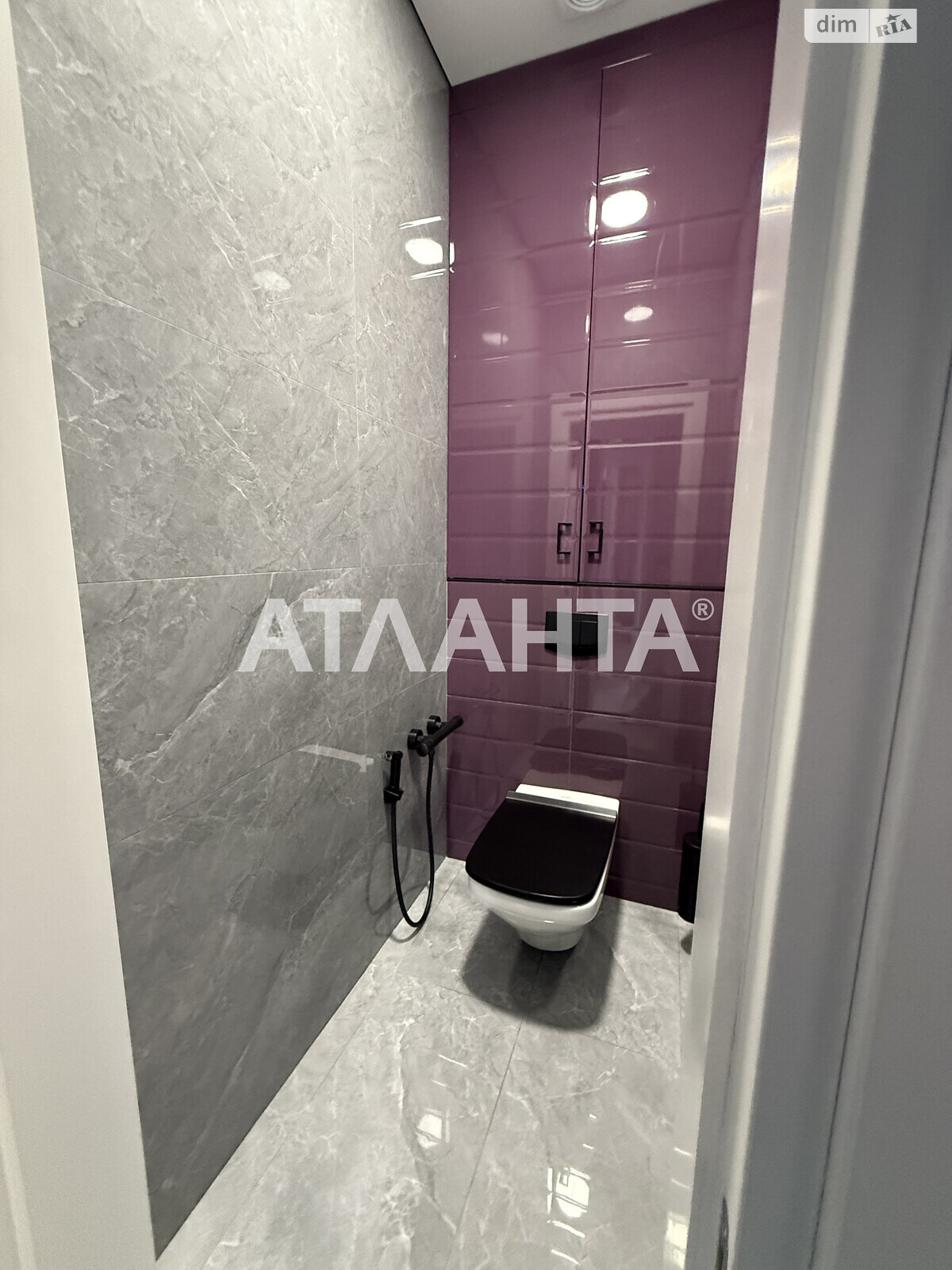 Продажа трехкомнатной квартиры в Одессе, на ул. Армейская 8Б, район Приморский фото 1 Продажа трехкомнатной квартиры в Одессе, на ул. Армейская 8Б, район Приморский фото 1