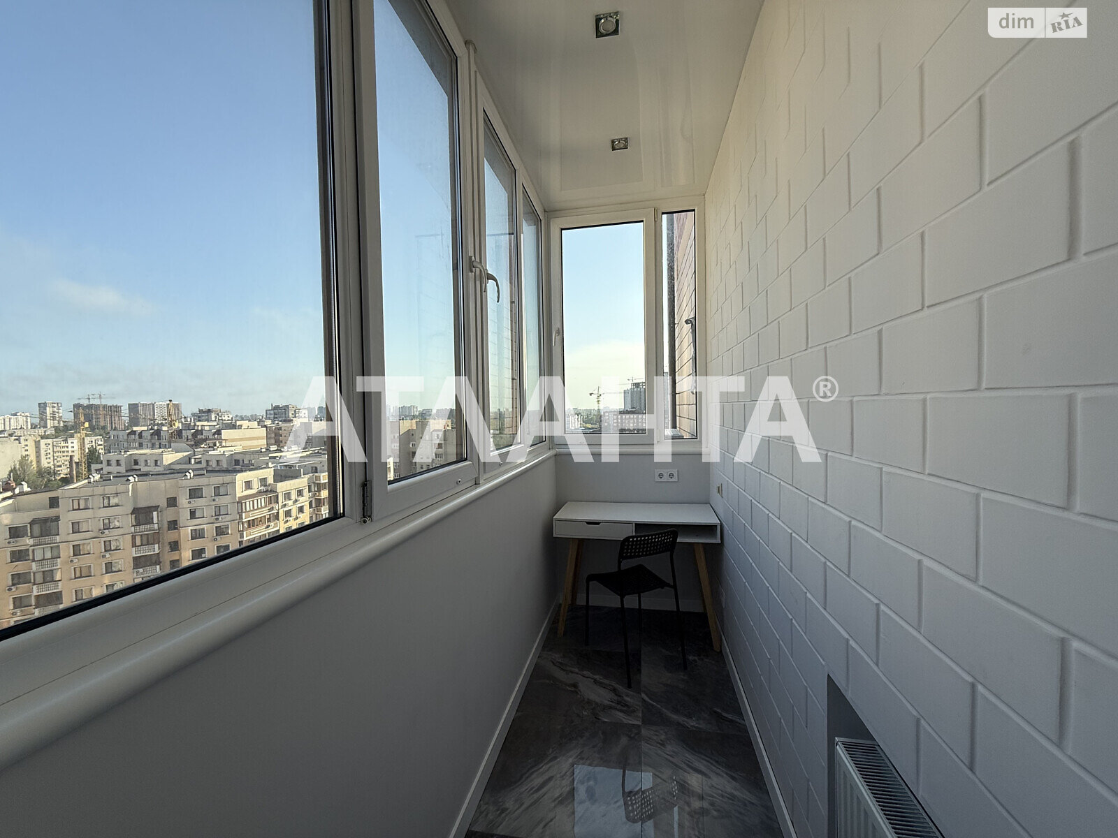 Продажа трехкомнатной квартиры в Одессе, на ул. Армейская 8Б, район Приморский фото 1 Продажа трехкомнатной квартиры в Одессе, на ул. Армейская 8Б, район Приморский фото 1