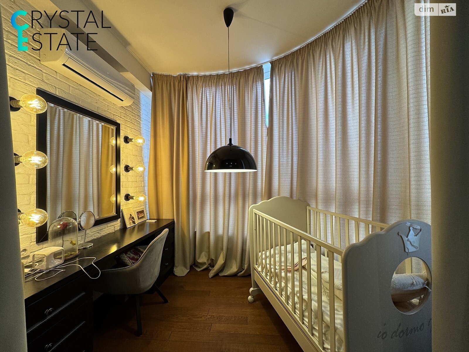 Продаж чотирикімнатної квартири в Одесі, на вул. Армійська 8Б, район Приморський фото 1