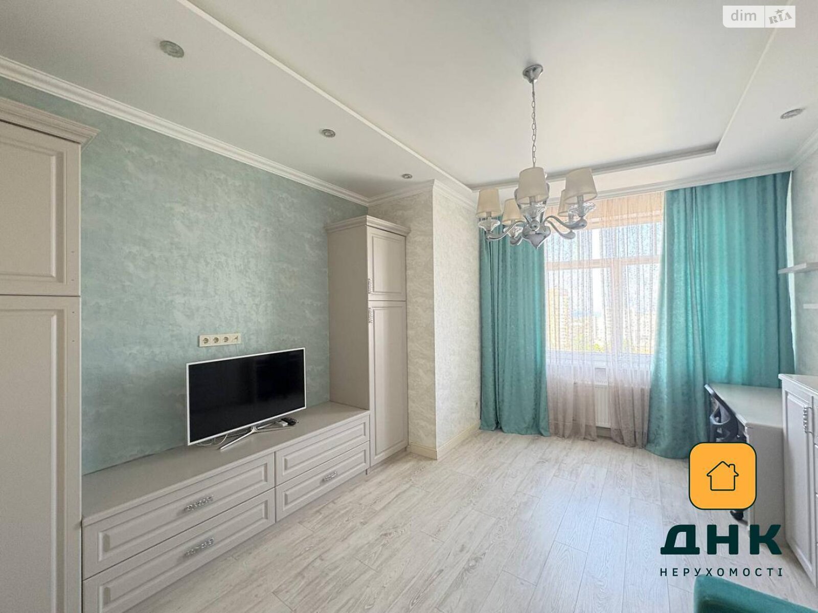 Продаж трикімнатної квартири в Одесі, на вул. Леонтовича 16, район Приморський фото 1 Продаж трикімнатної квартири в Одесі, на вул. Леонтовича 16, район Приморський фото 1