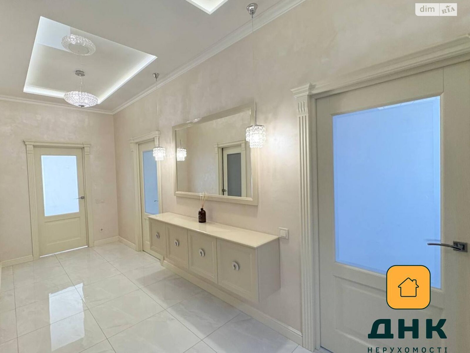 Продаж трикімнатної квартири в Одесі, на вул. Леонтовича 16, район Приморський фото 1 Продаж трикімнатної квартири в Одесі, на вул. Леонтовича 16, район Приморський фото 1