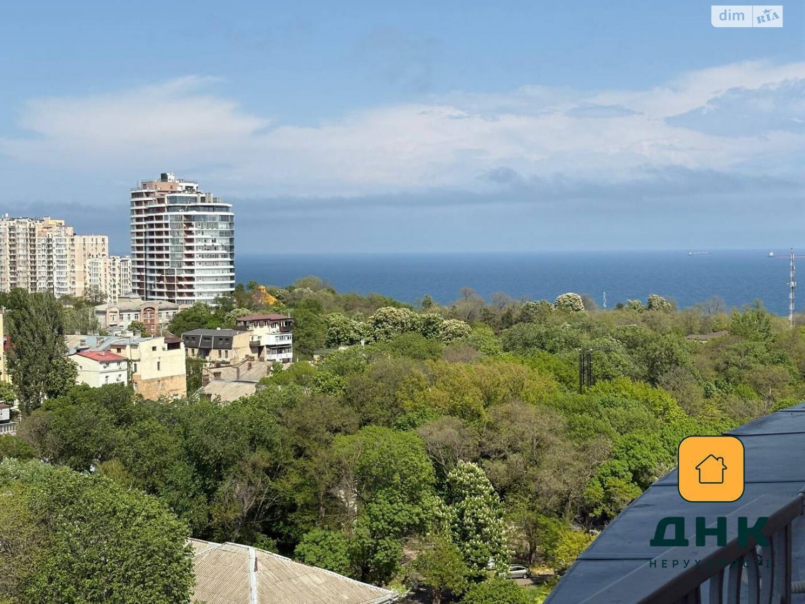 Продаж трикімнатної квартири в Одесі, на вул. Леонтовича 16, район Приморський фото 1 Продаж трикімнатної квартири в Одесі, на вул. Леонтовича 16, район Приморський фото 1