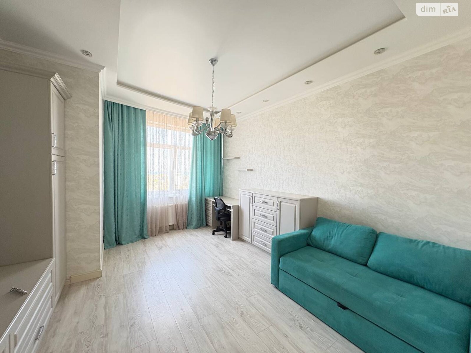Продажа трехкомнатной квартиры в Одессе, на ул. Леонтовича 16, район Приморский фото 1 Продажа трехкомнатной квартиры в Одессе, на ул. Леонтовича 16, район Приморский фото 1