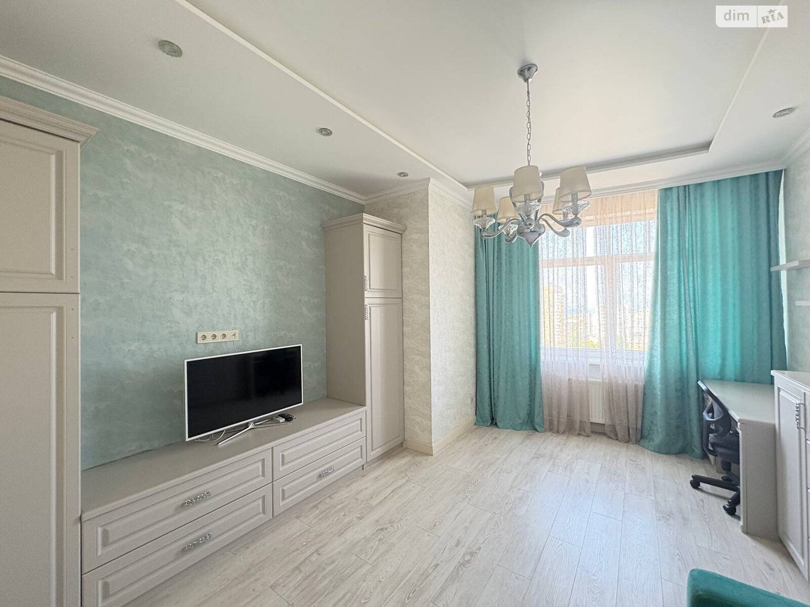 Продажа трехкомнатной квартиры в Одессе, на ул. Леонтовича 16, район Приморский фото 1 Продажа трехкомнатной квартиры в Одессе, на ул. Леонтовича 16, район Приморский фото 1