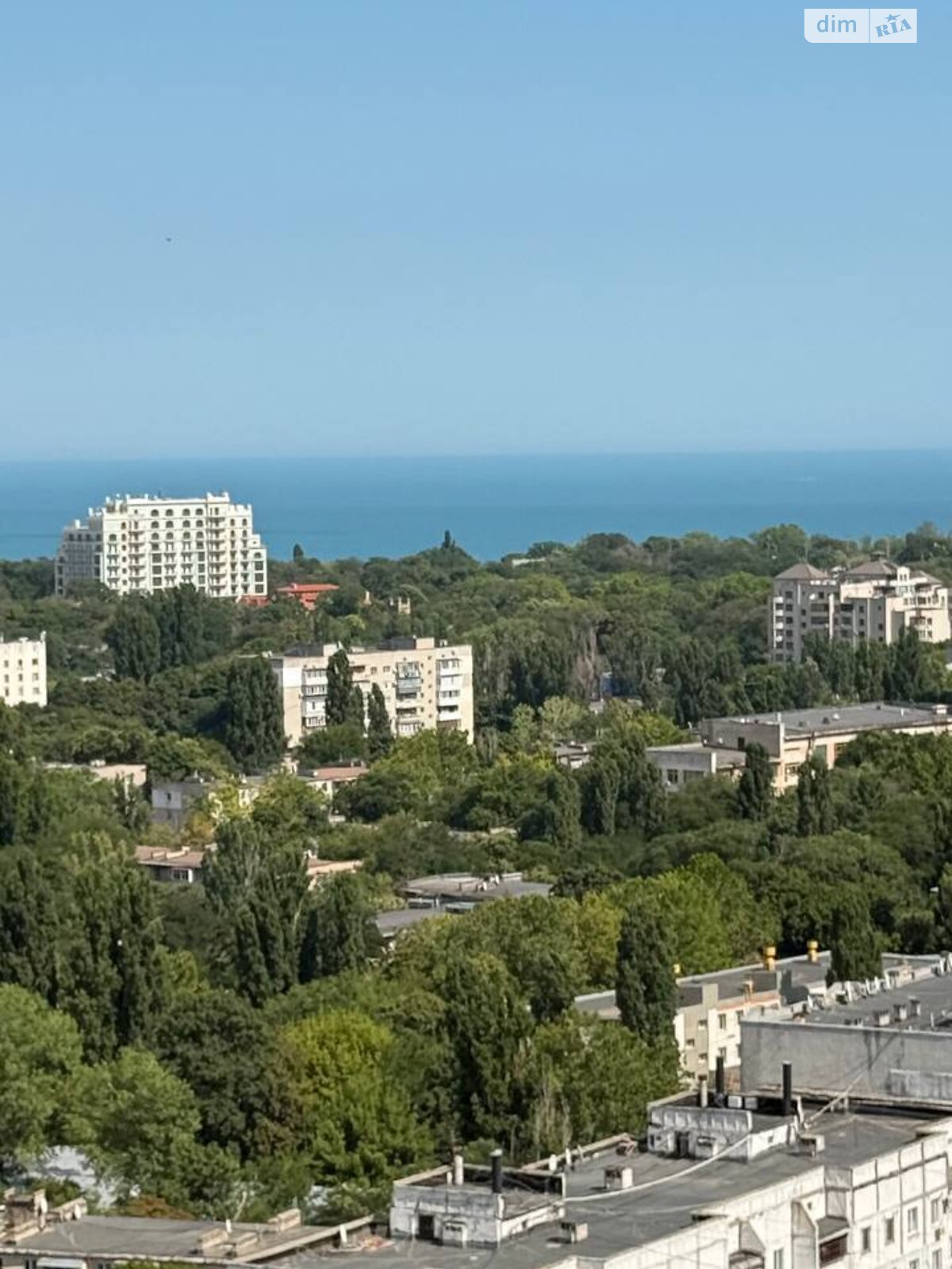 Продажа трехкомнатной квартиры в Одессе, на просп. Леси Украинки, район Приморский фото 1 Продажа трехкомнатной квартиры в Одессе, на просп. Леси Украинки, район Приморский фото 1