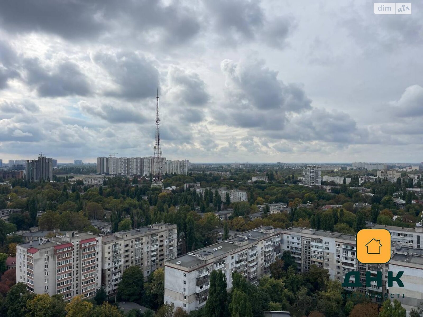 Продаж двокімнатної квартири в Одесі, на просп. Лесі Українки 19 корпус 4, район Приморський фото 1