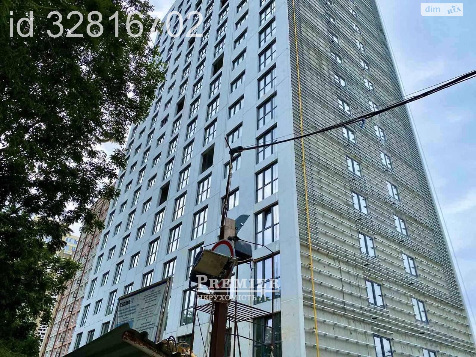 Продажа двухкомнатной квартиры в Одессе, на ул. Литературная 10, район Приморский фото 1 Продажа двухкомнатной квартиры в Одессе, на ул. Литературная 10, район Приморский фото 1