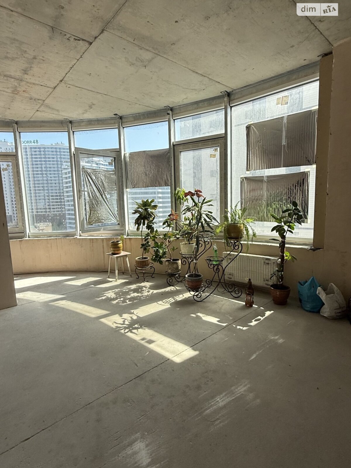 Продажа двухкомнатной квартиры в Одессе, на ул. Литературная 8, район Приморский фото 1 Продажа двухкомнатной квартиры в Одессе, на ул. Литературная 8, район Приморский фото 1
