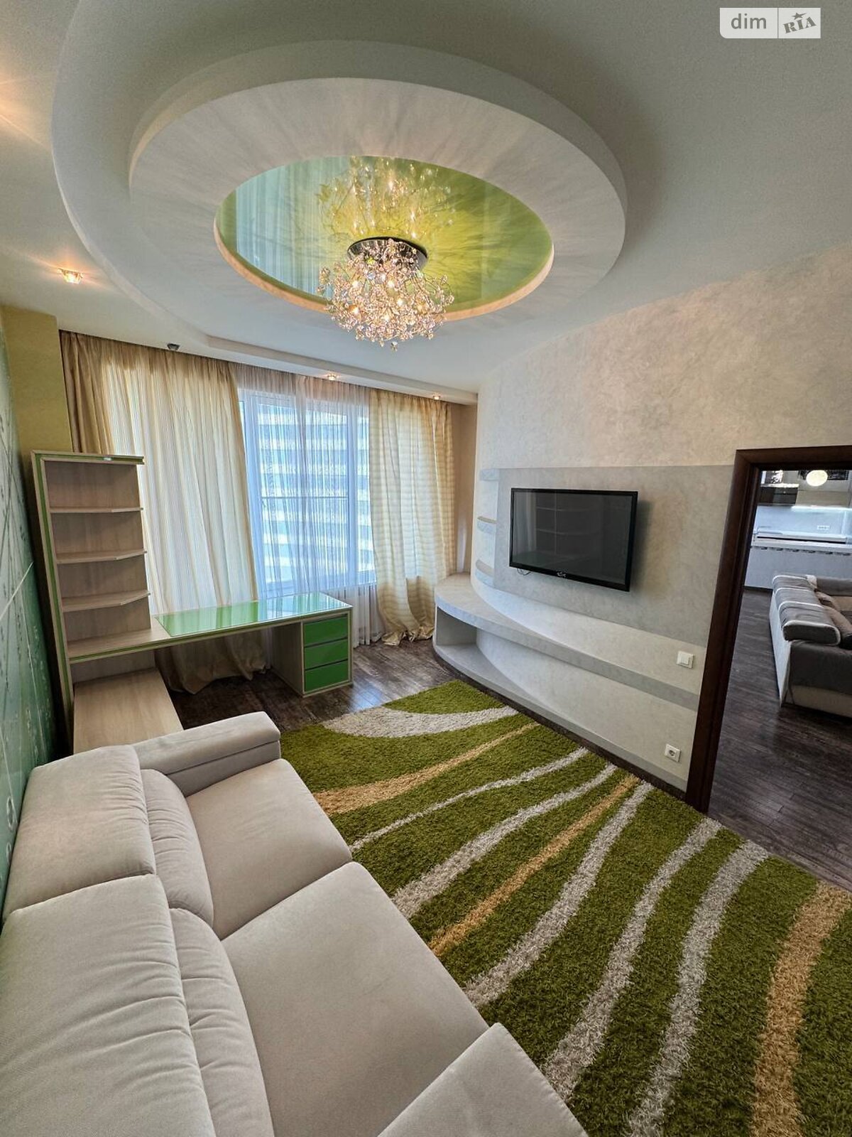 Продаж трикімнатної квартири в Одесі, на вул. Літературна 1А, район Приморський фото 1 Продаж трикімнатної квартири в Одесі, на вул. Літературна 1А, район Приморський фото 1