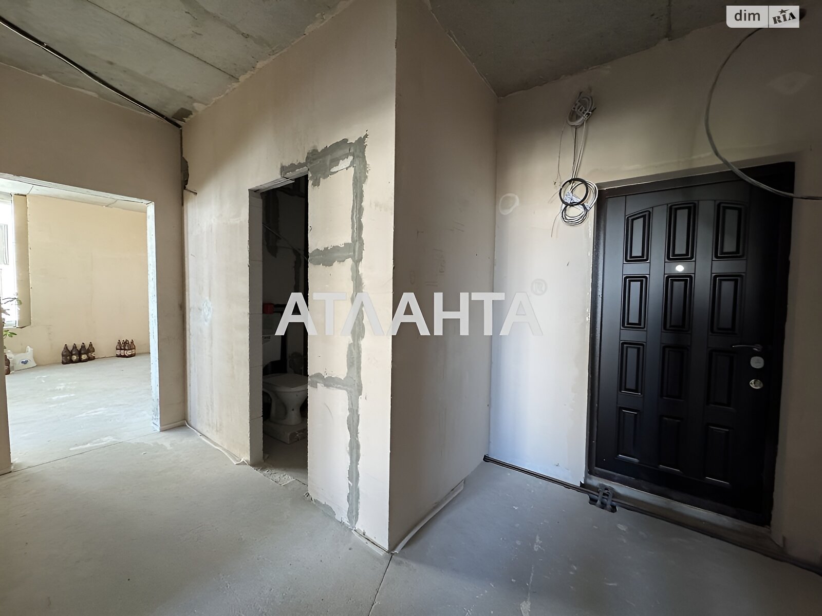 Продаж двокімнатної квартири в Одесі, на вул. Літературна 8, район Приморський фото 1 Продаж двокімнатної квартири в Одесі, на вул. Літературна 8, район Приморський фото 1